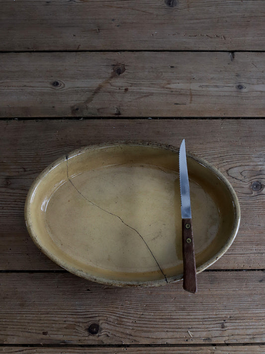 080  グラタン皿とナイフ