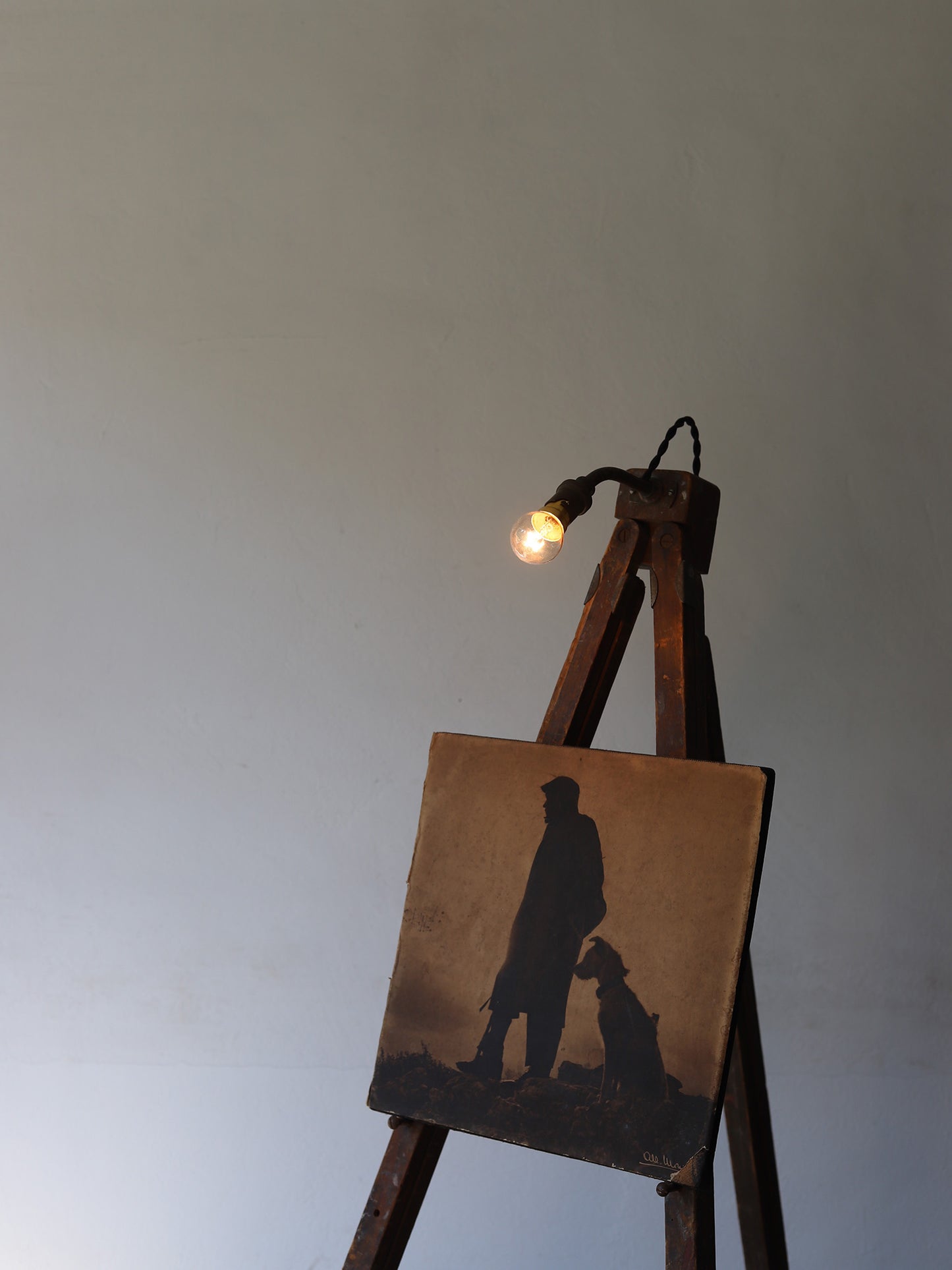 EASEL LAMP