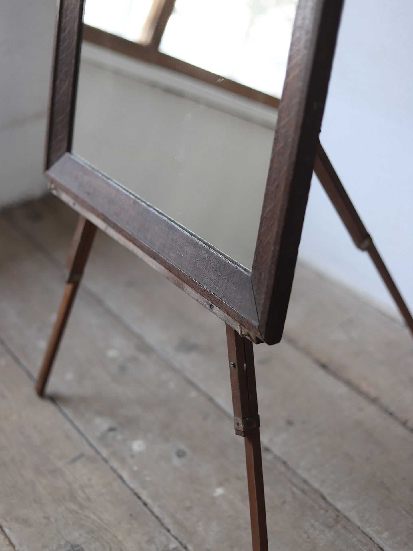 MIRROR with EASEL