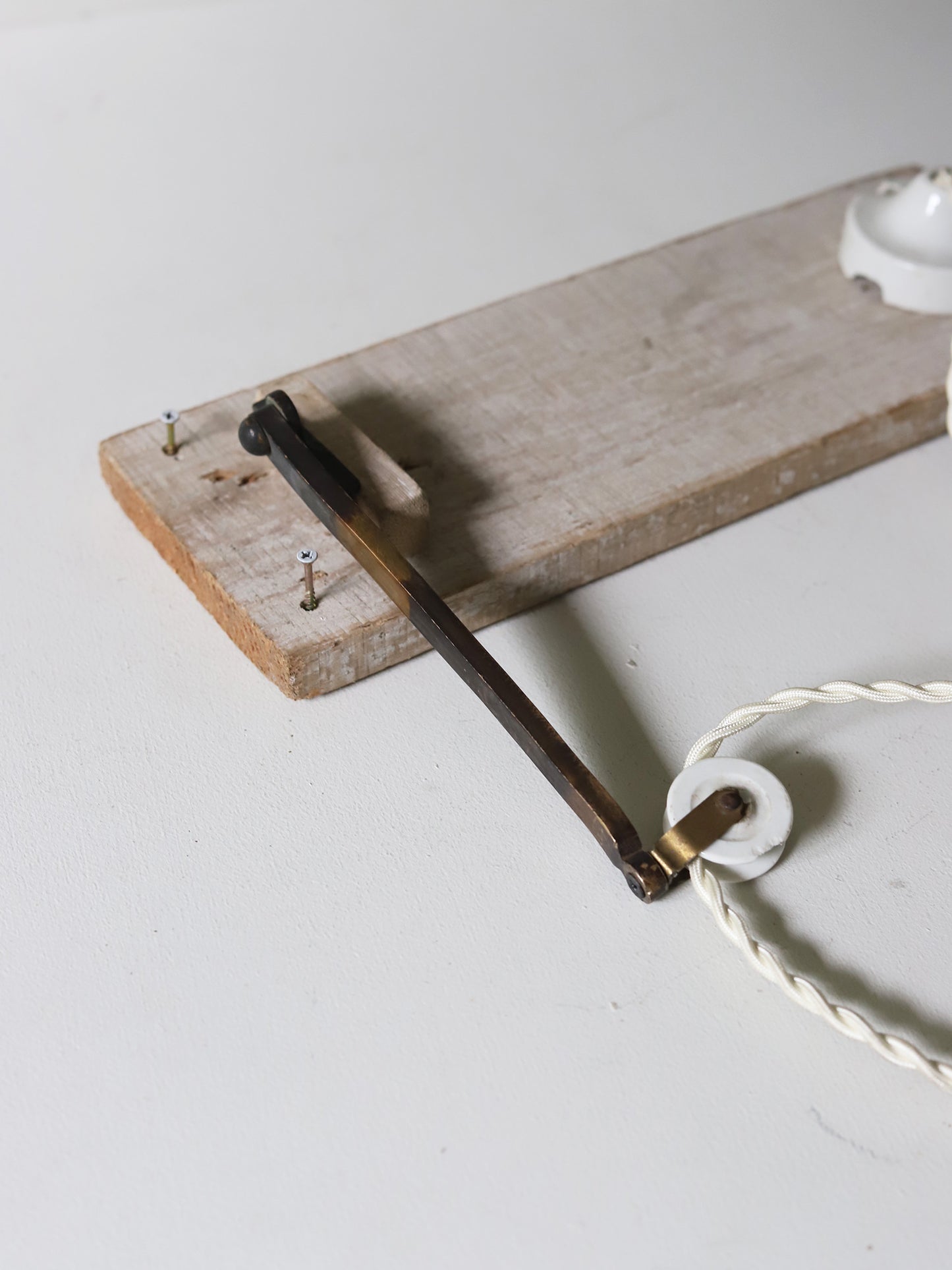 POTTERY LIFTING LAMP