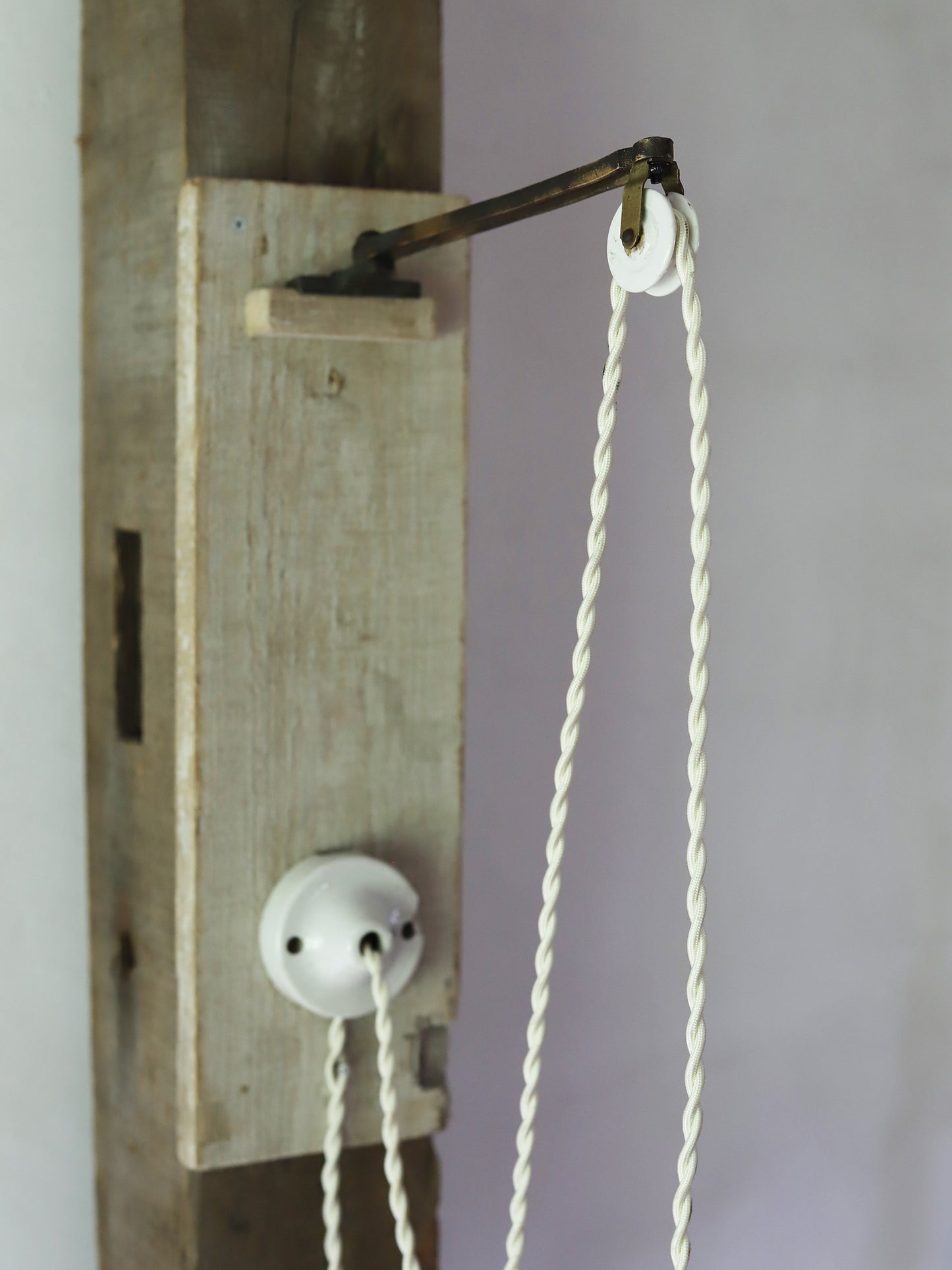 POTTERY LIFTING LAMP