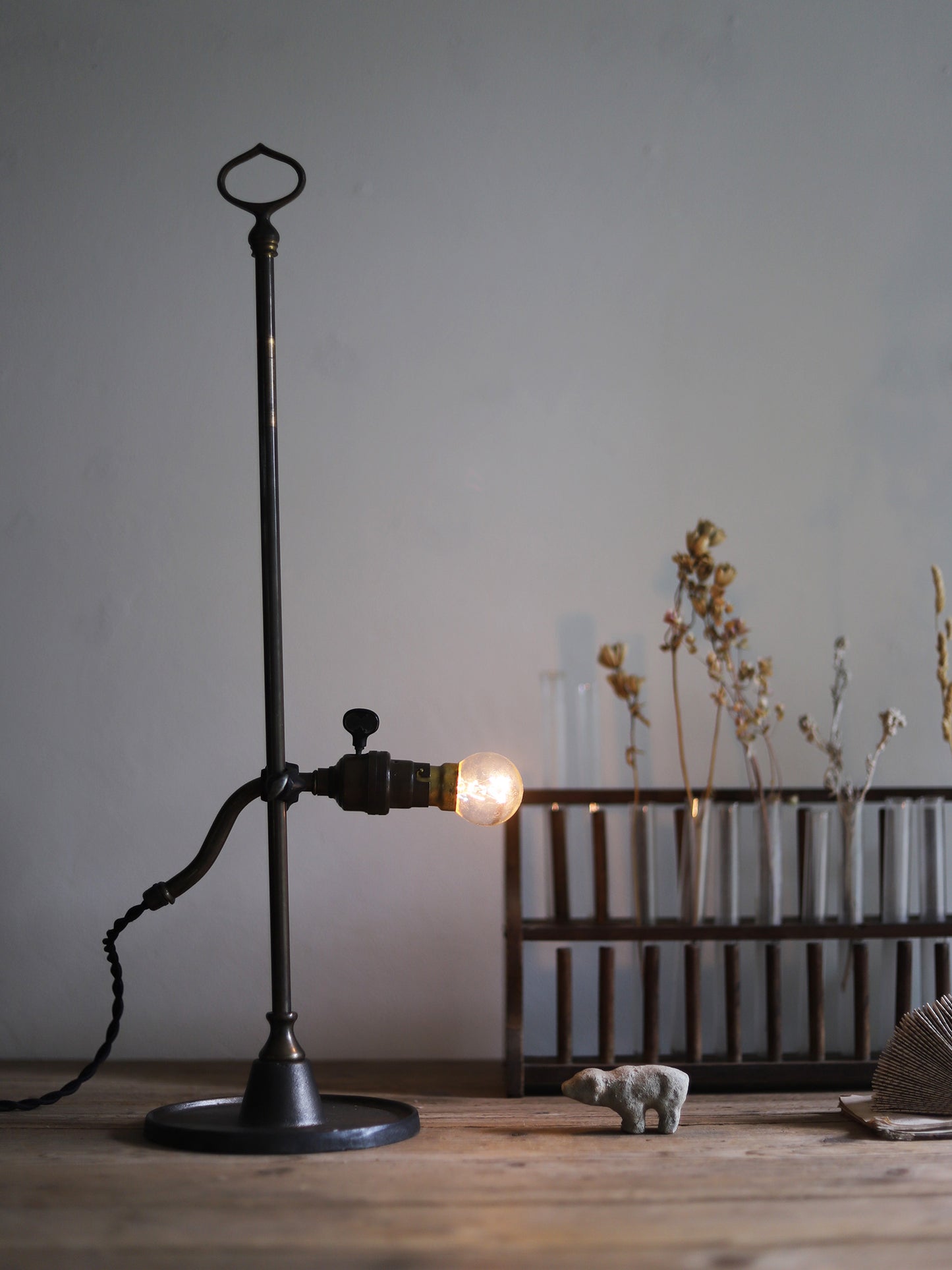 STAND LAMP