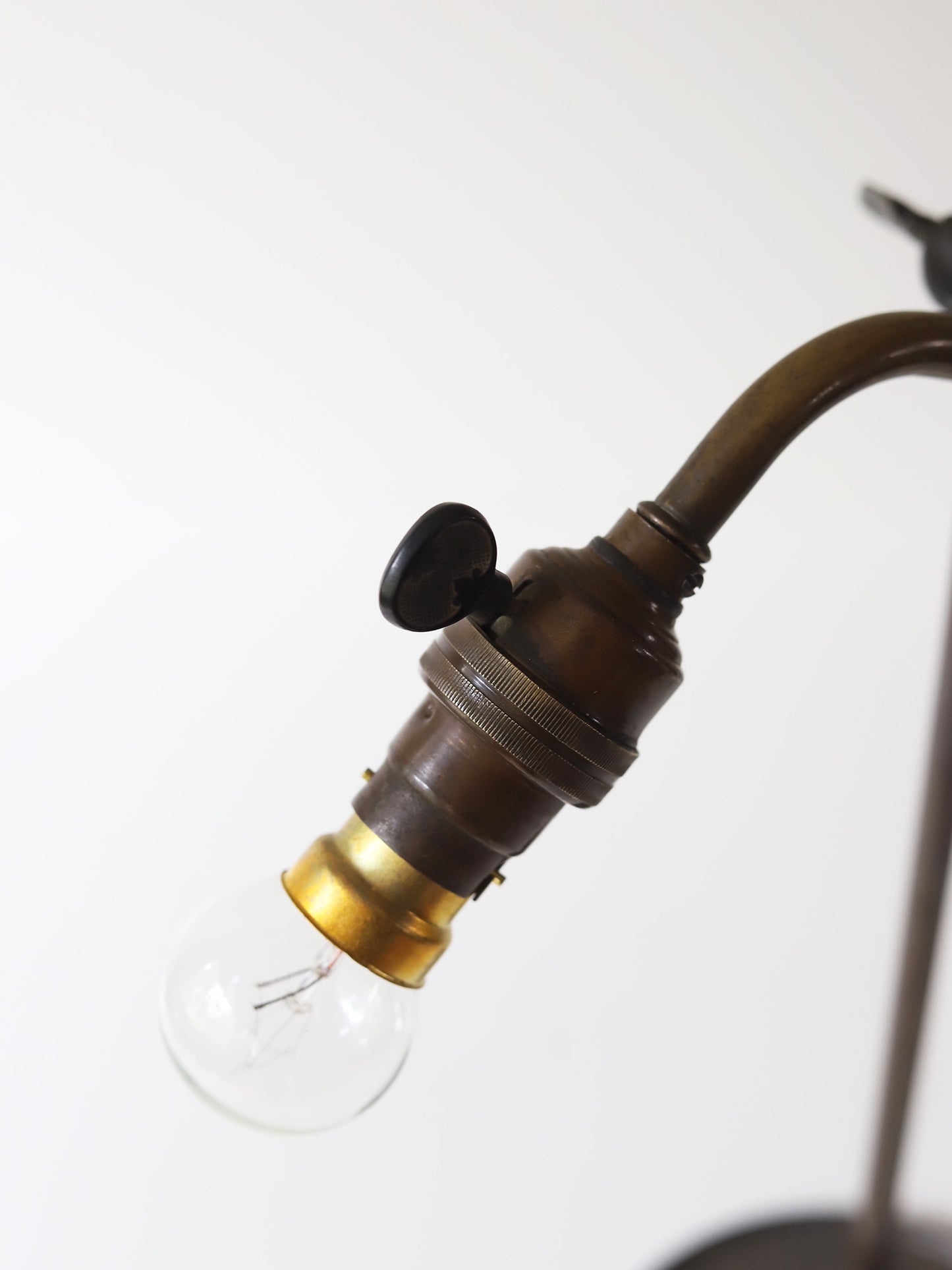 STAND LAMP