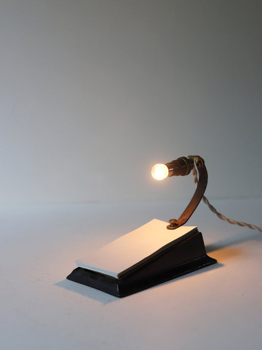 MEMO STAND LAMP
