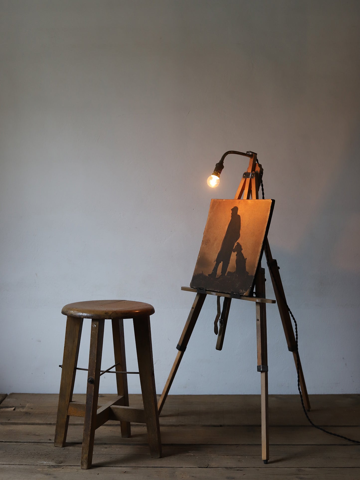 EASEL LAMP