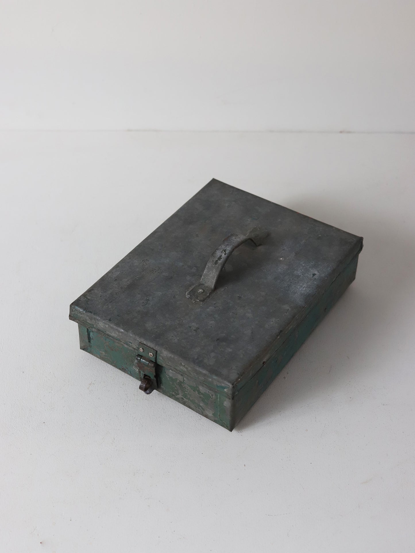 IRON TOOL BOX