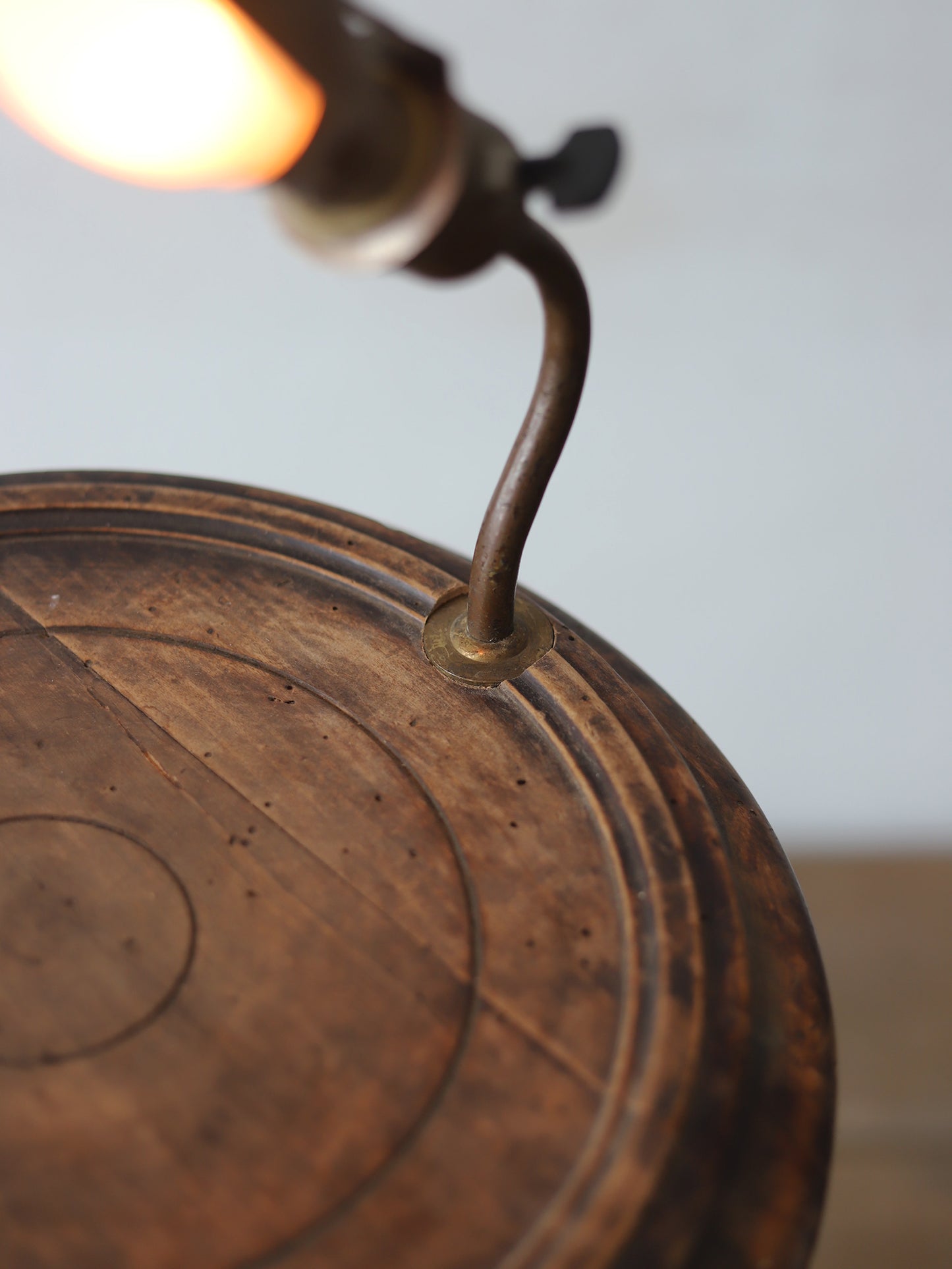 SIDE TABLE with LAMP