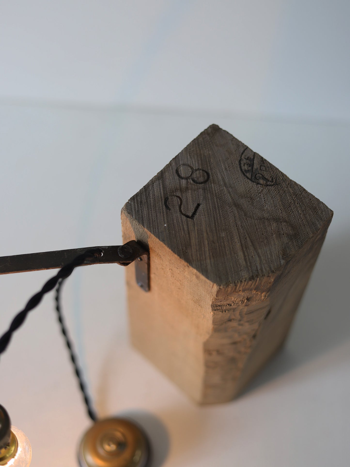 WALL LAMP
