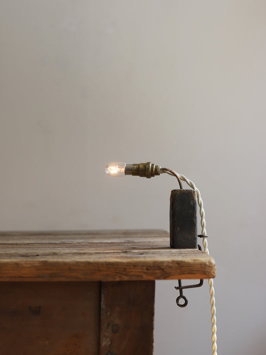 CLAMP LAMP