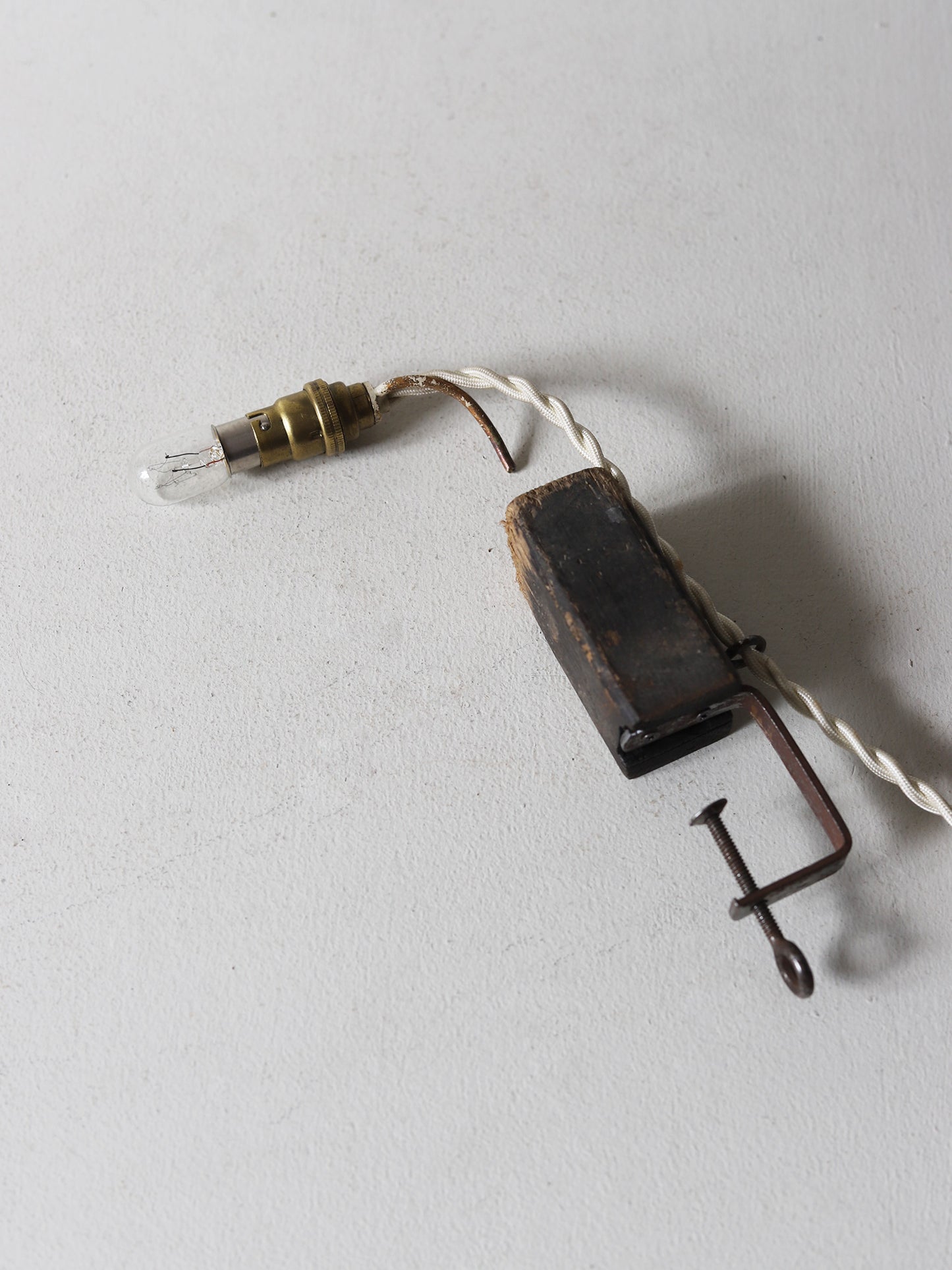 CLAMP LAMP