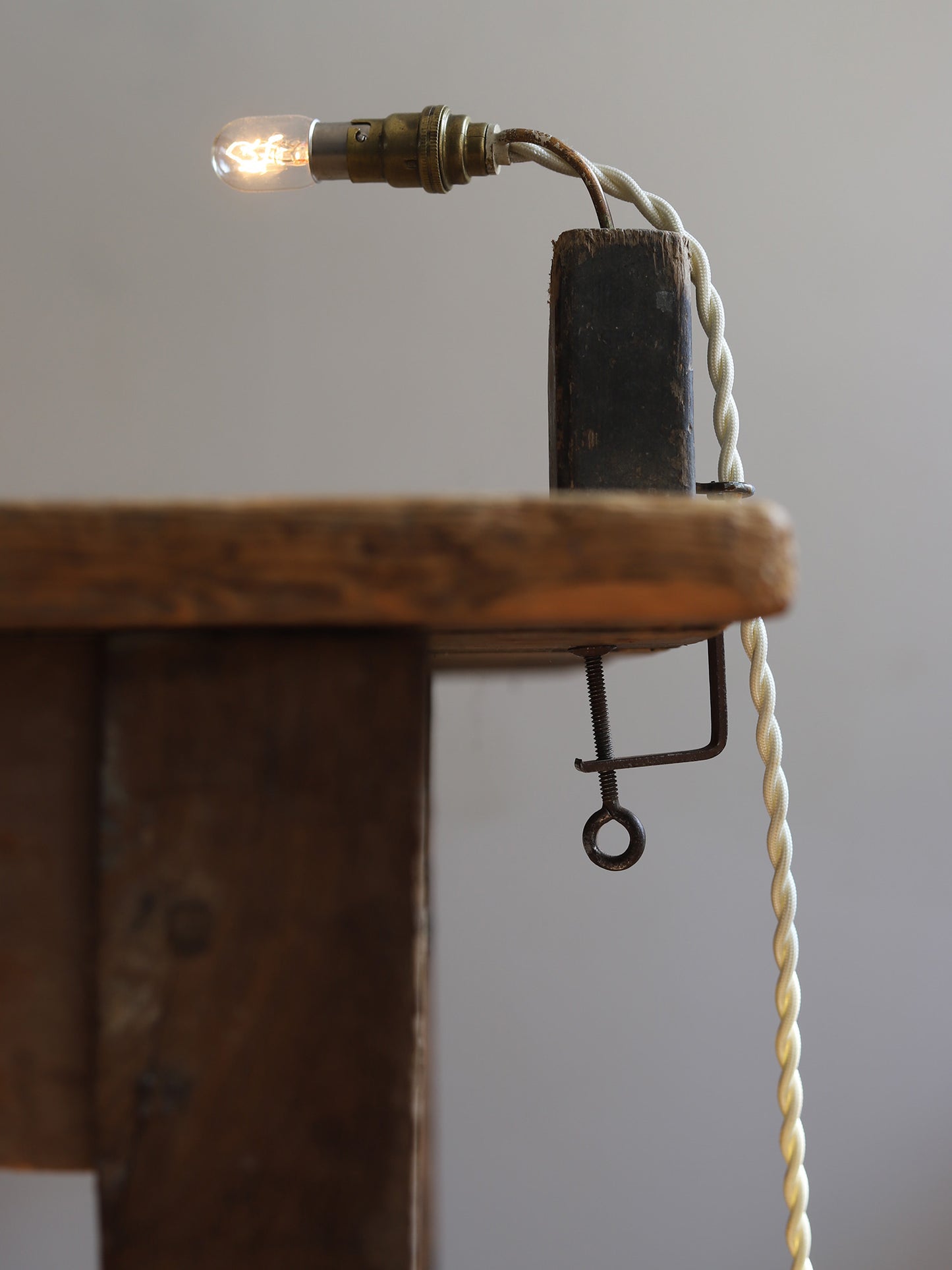 CLAMP LAMP
