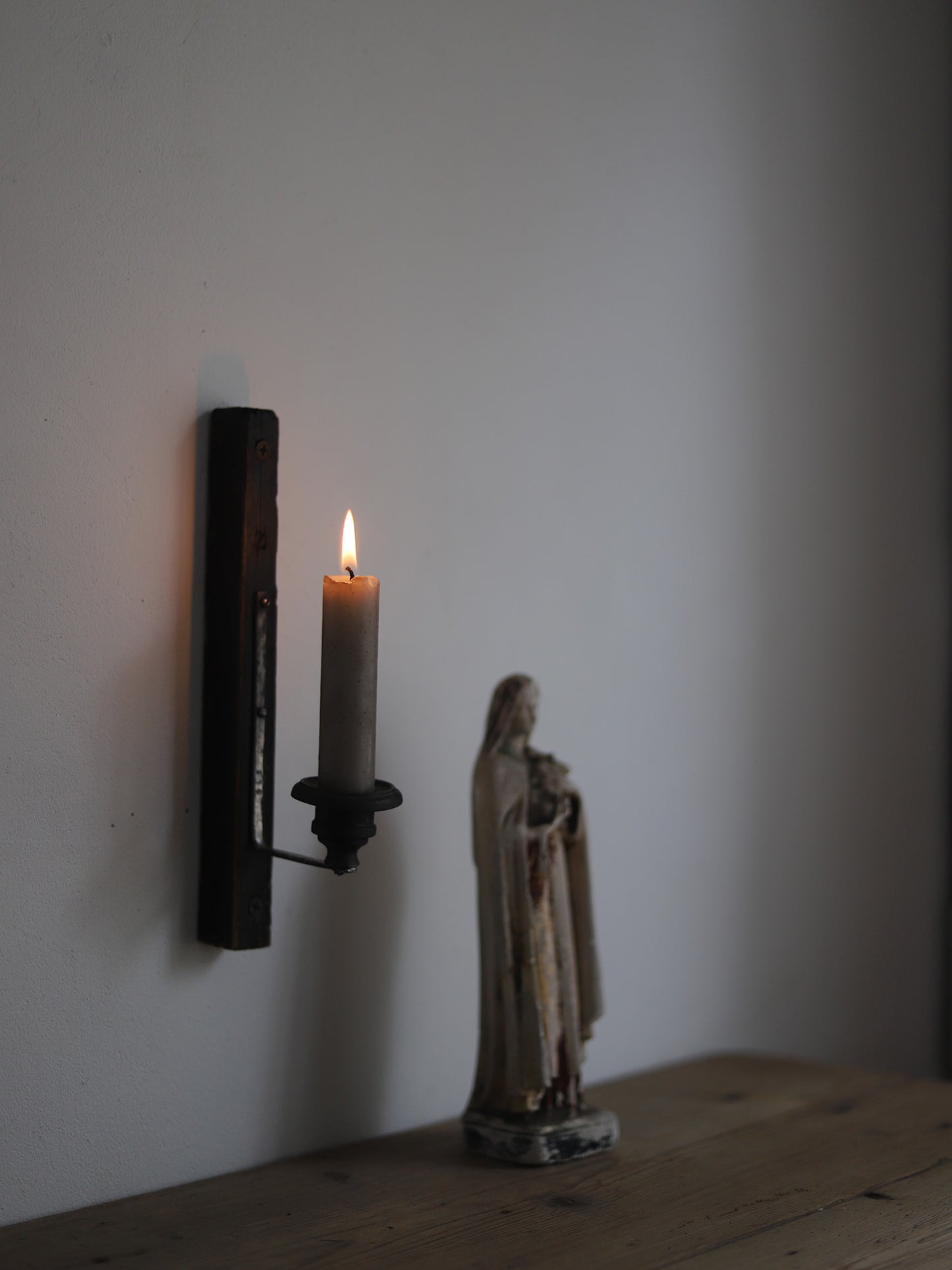 WALL CANDLE STAND