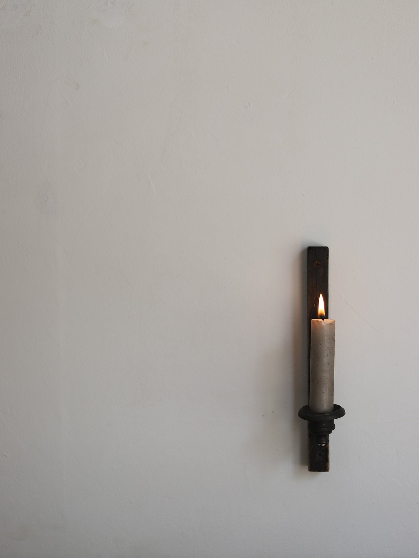 WALL CANDLE STAND