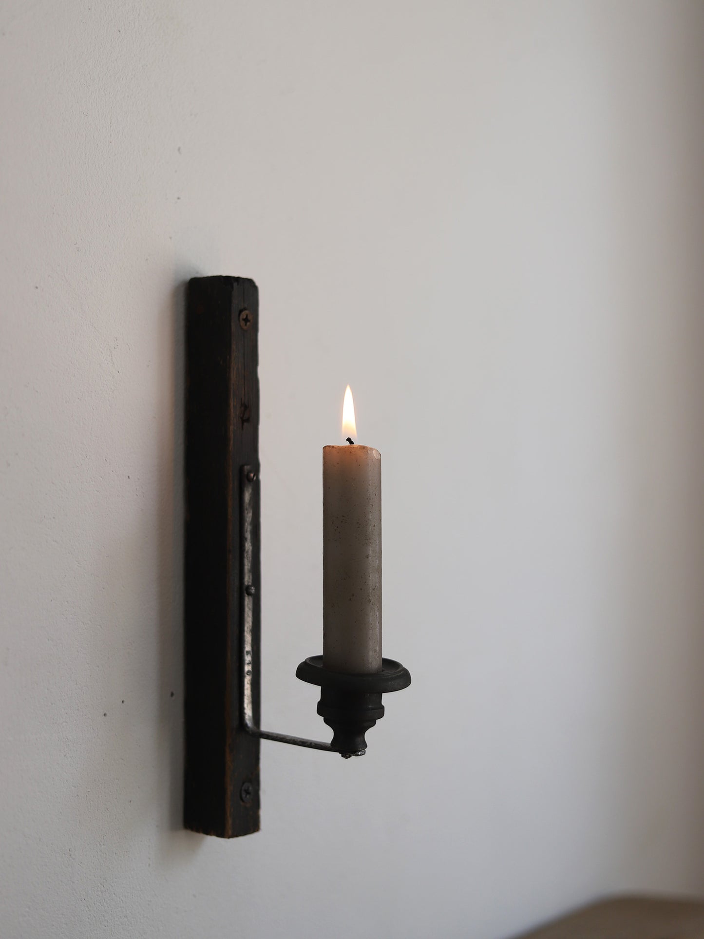 WALL CANDLE STAND