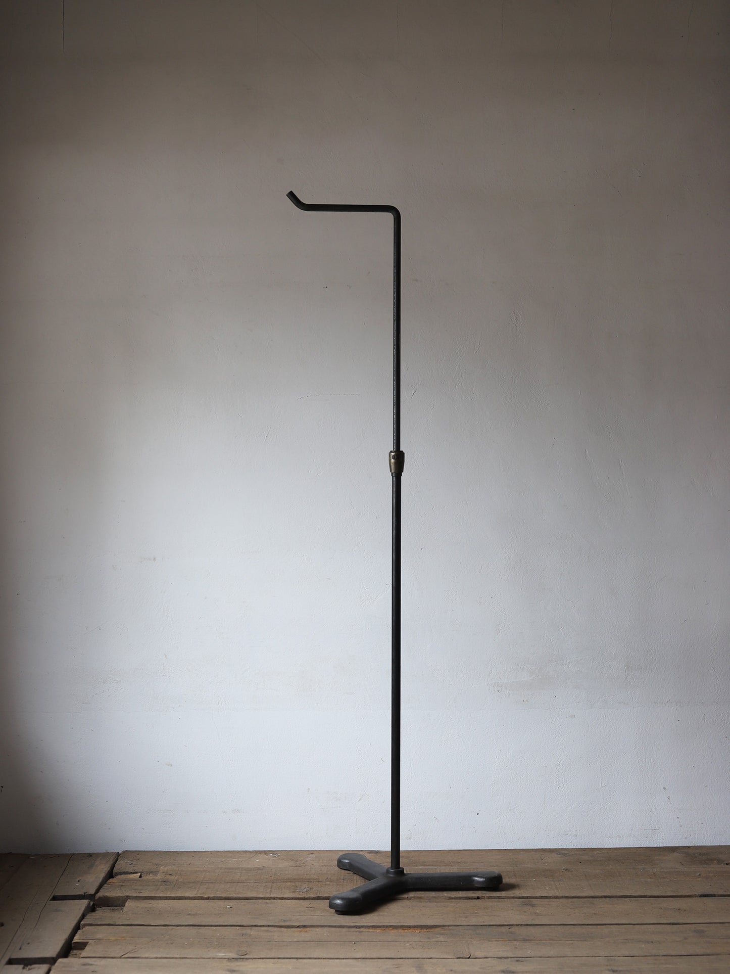 IRON STAND