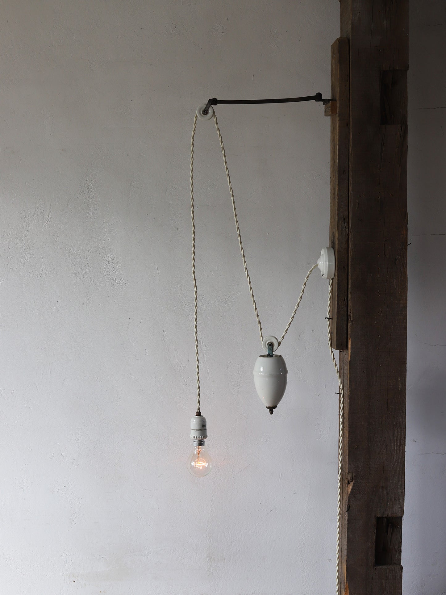 POTTERY LIFTING LAMP