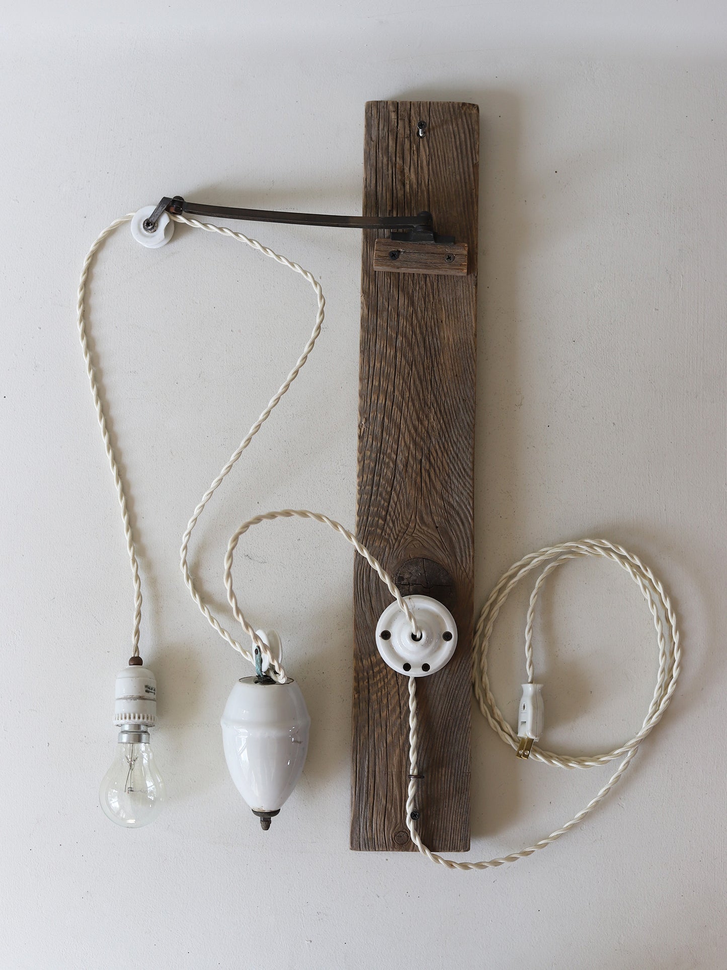 POTTERY LIFTING LAMP