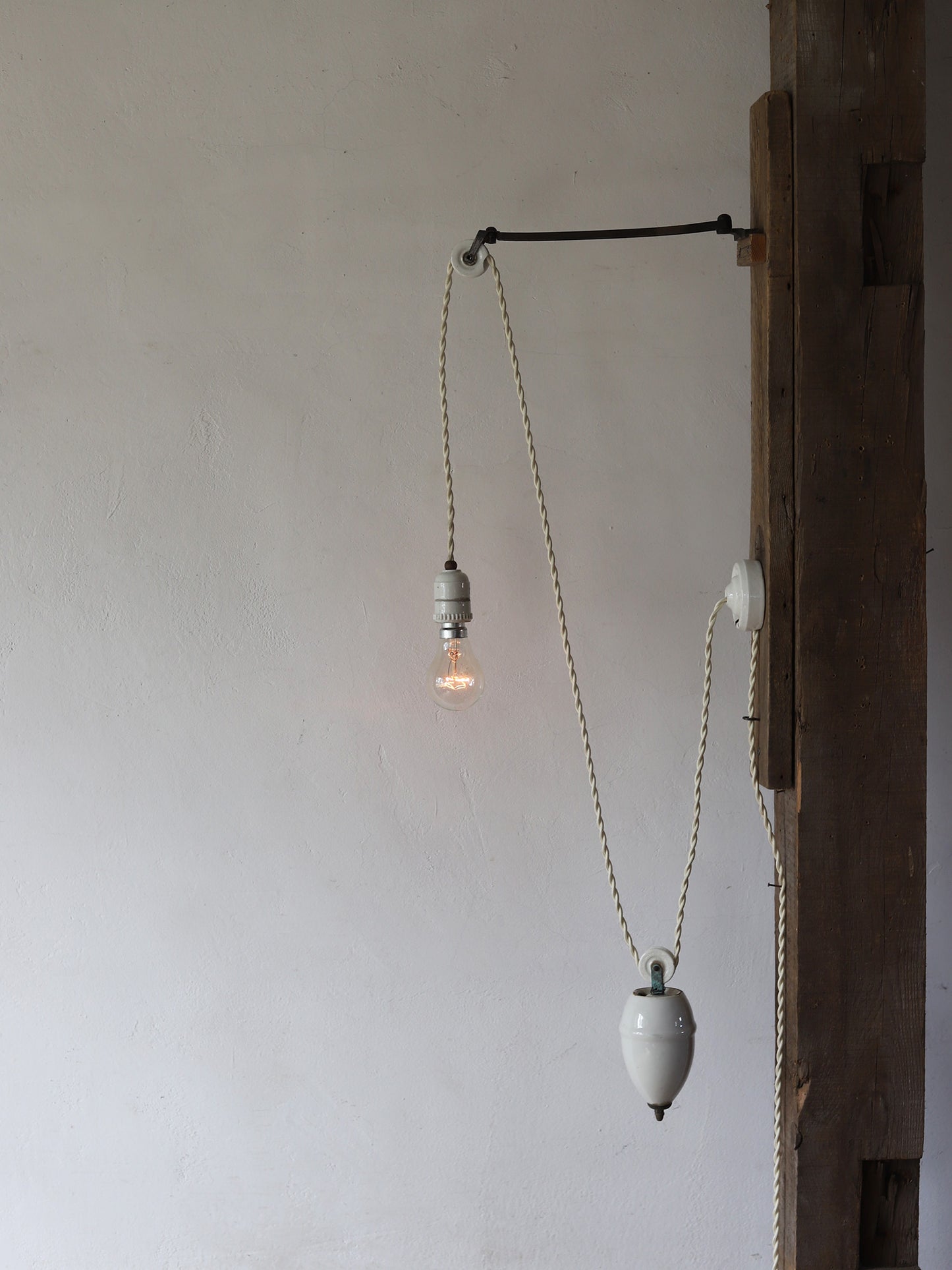 POTTERY LIFTING LAMP