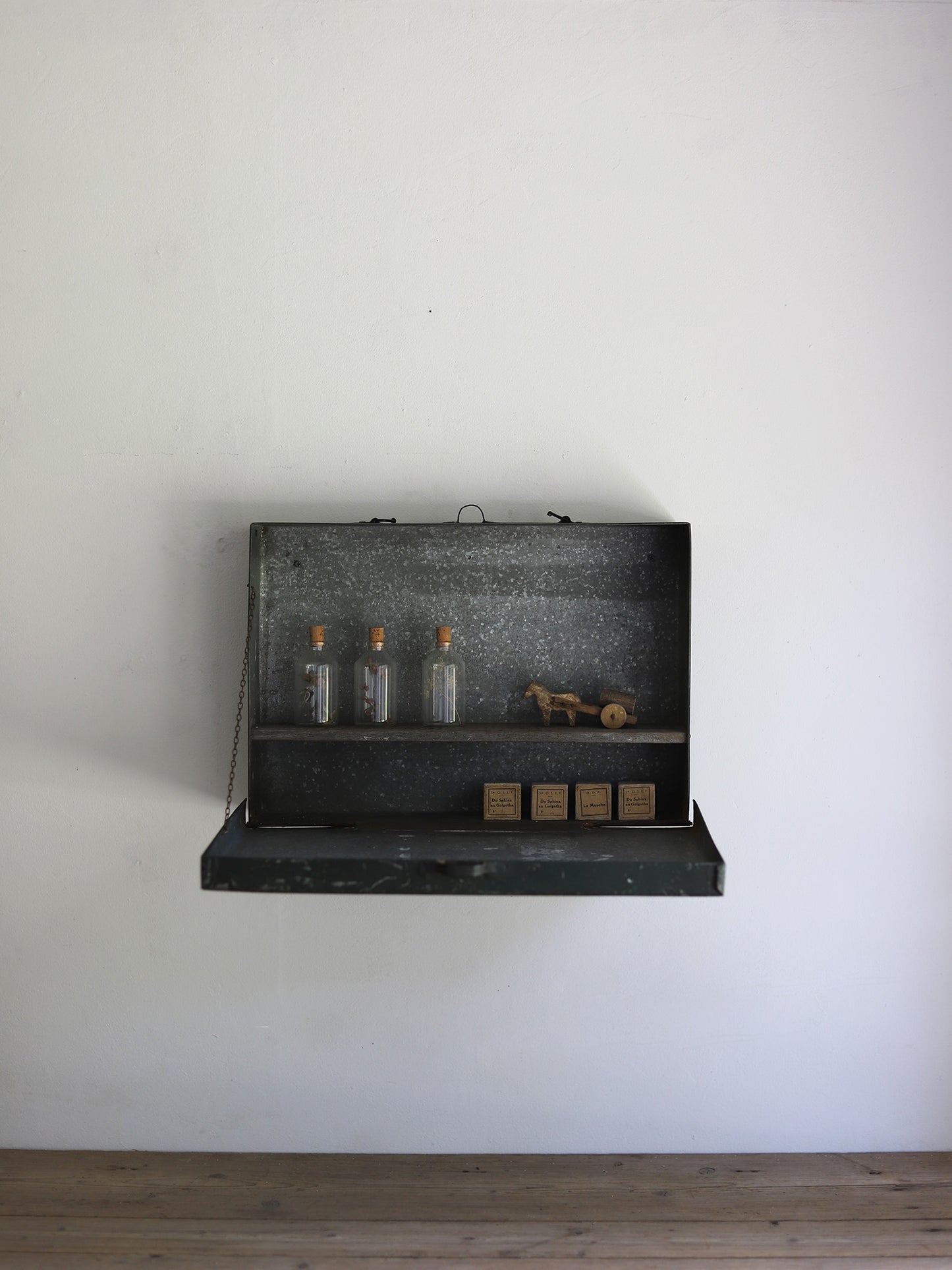 IRON TOOL BOX