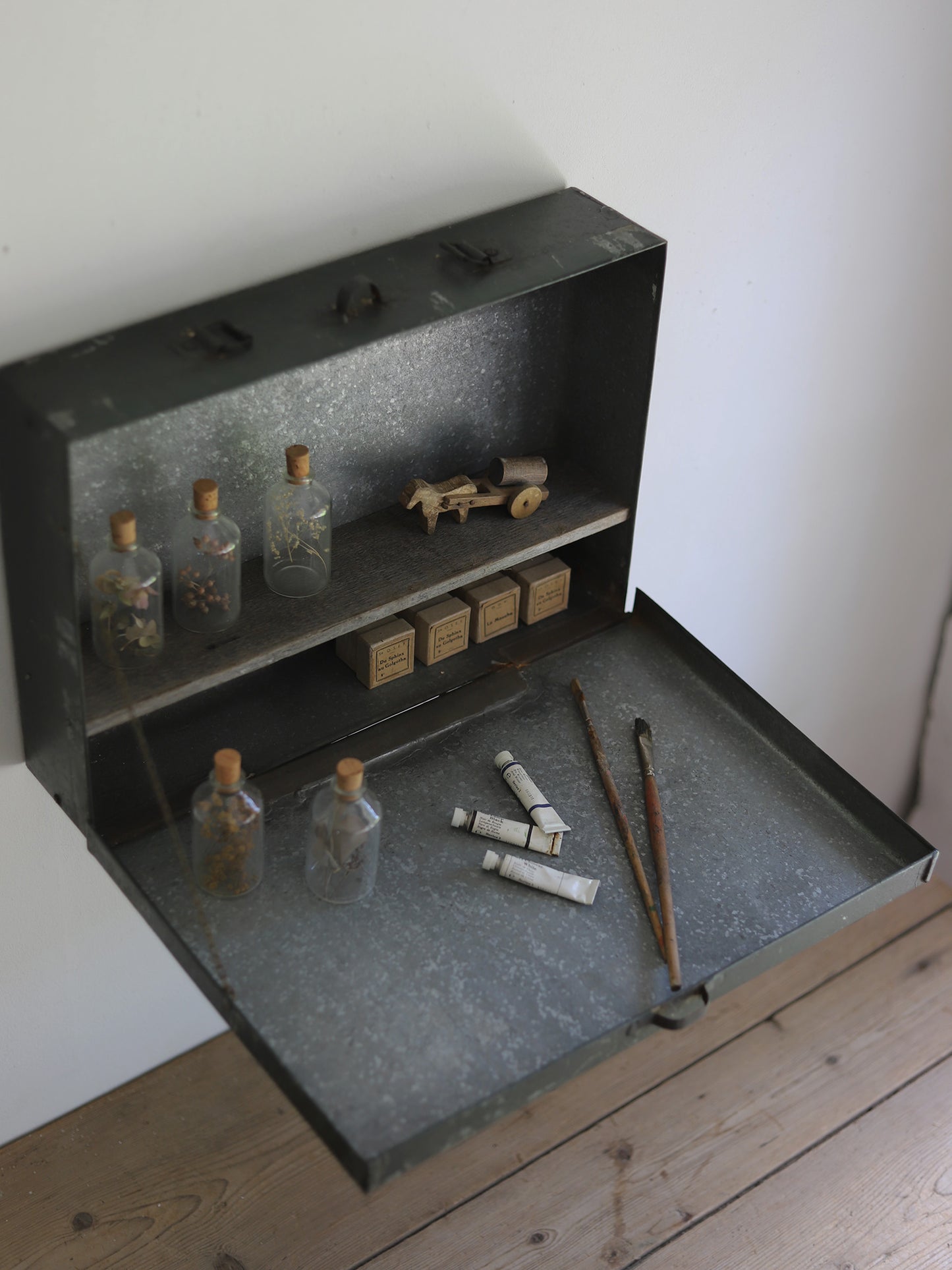 IRON TOOL BOX