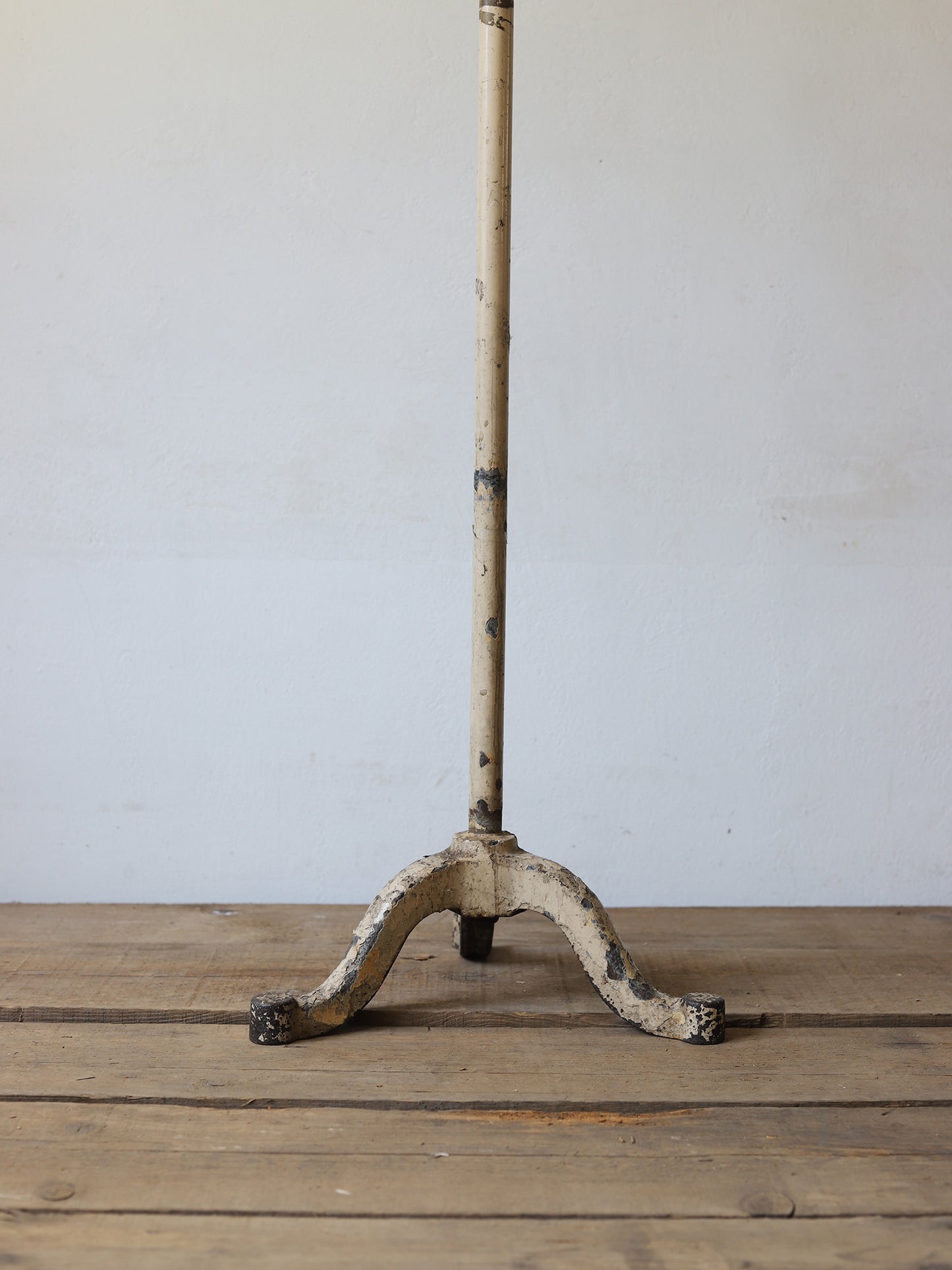 HANGER STAND