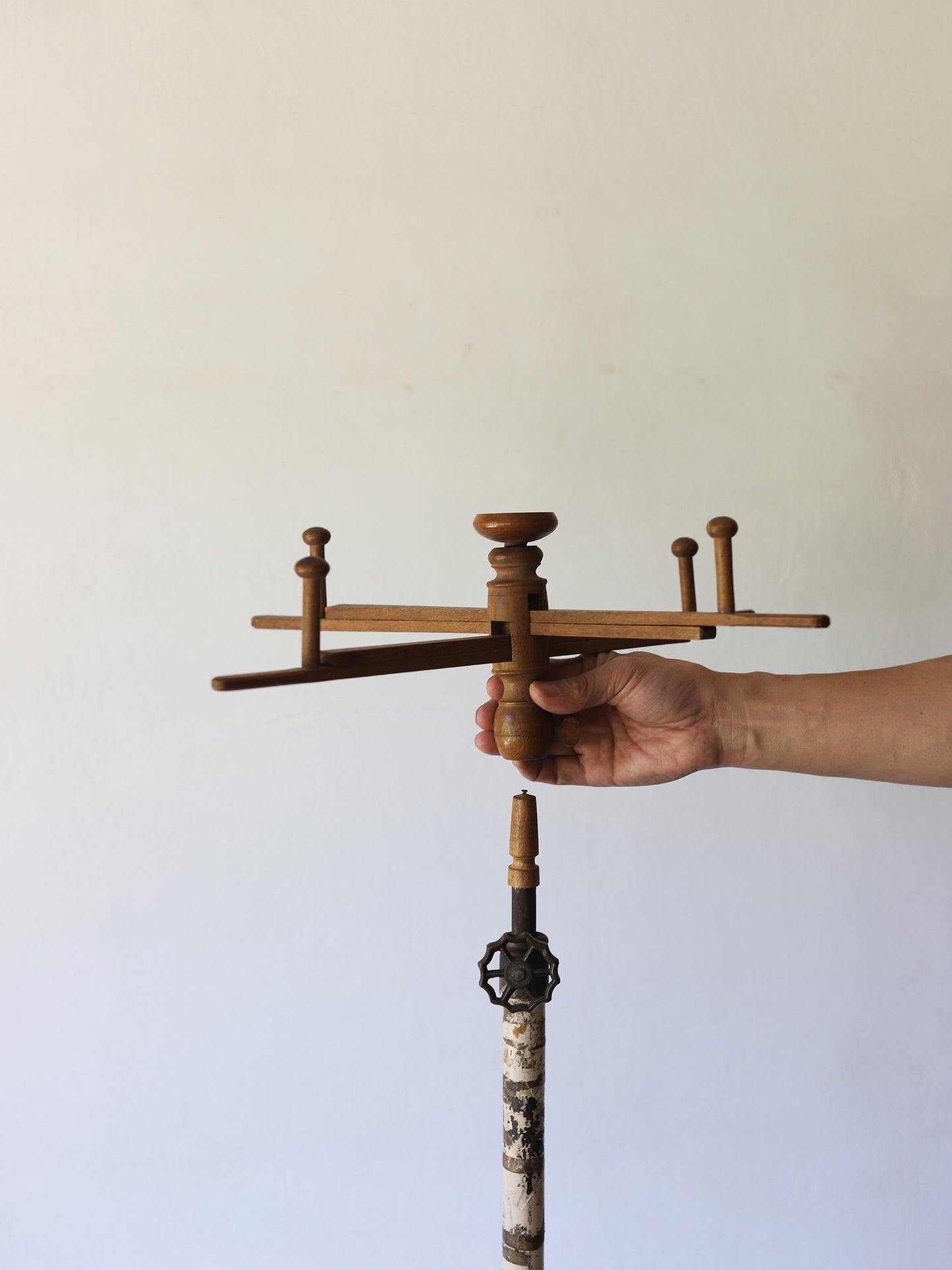 HANGER STAND