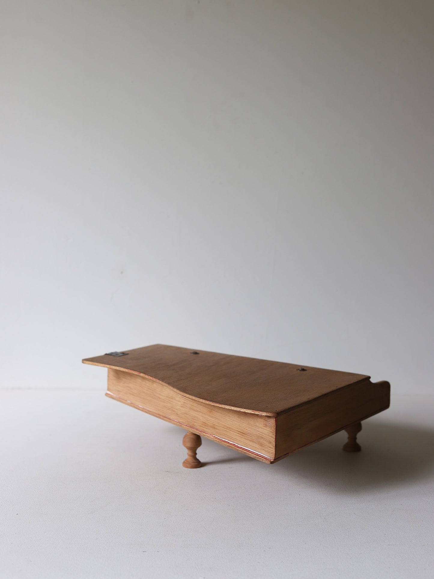 TOY PIANO