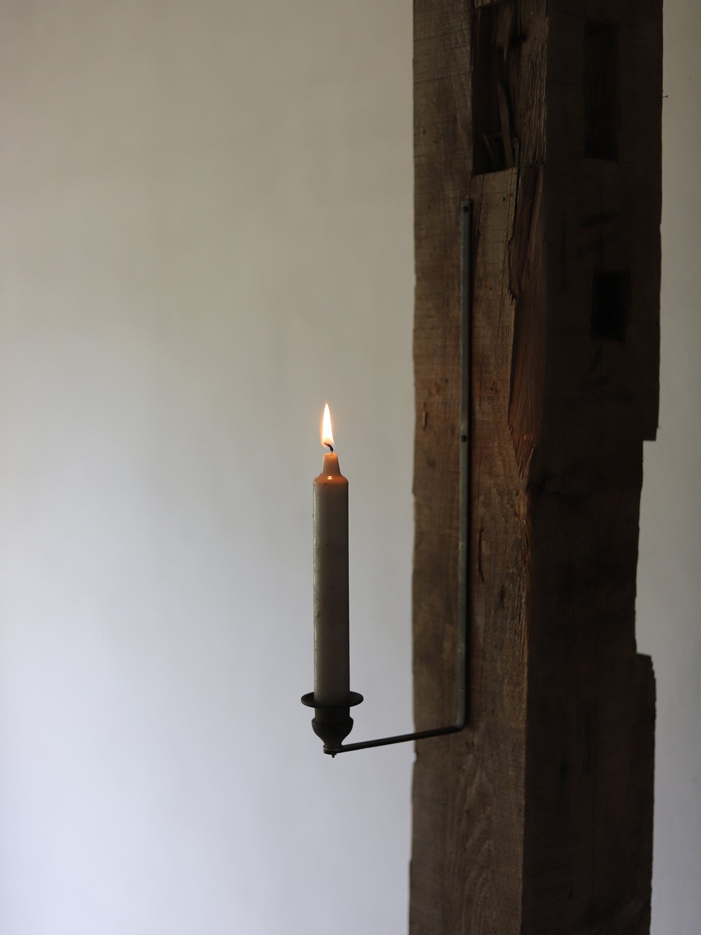 WALL CANDLE STAND