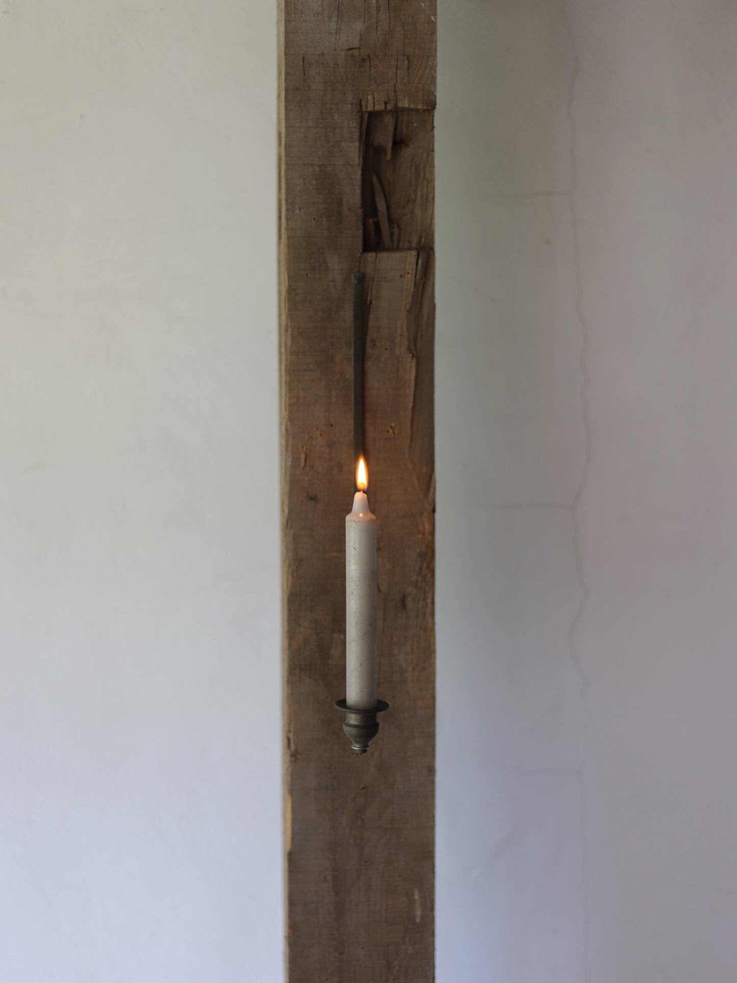 WALL CANDLE STAND