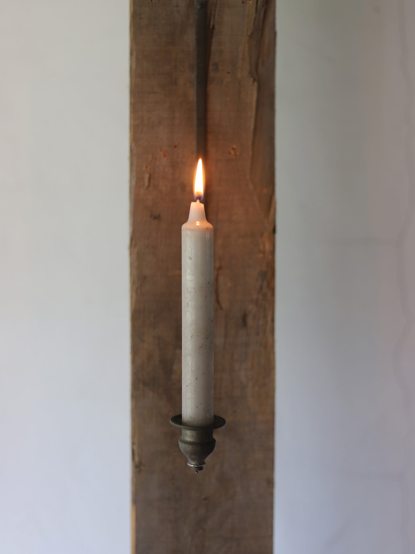 WALL CANDLE STAND