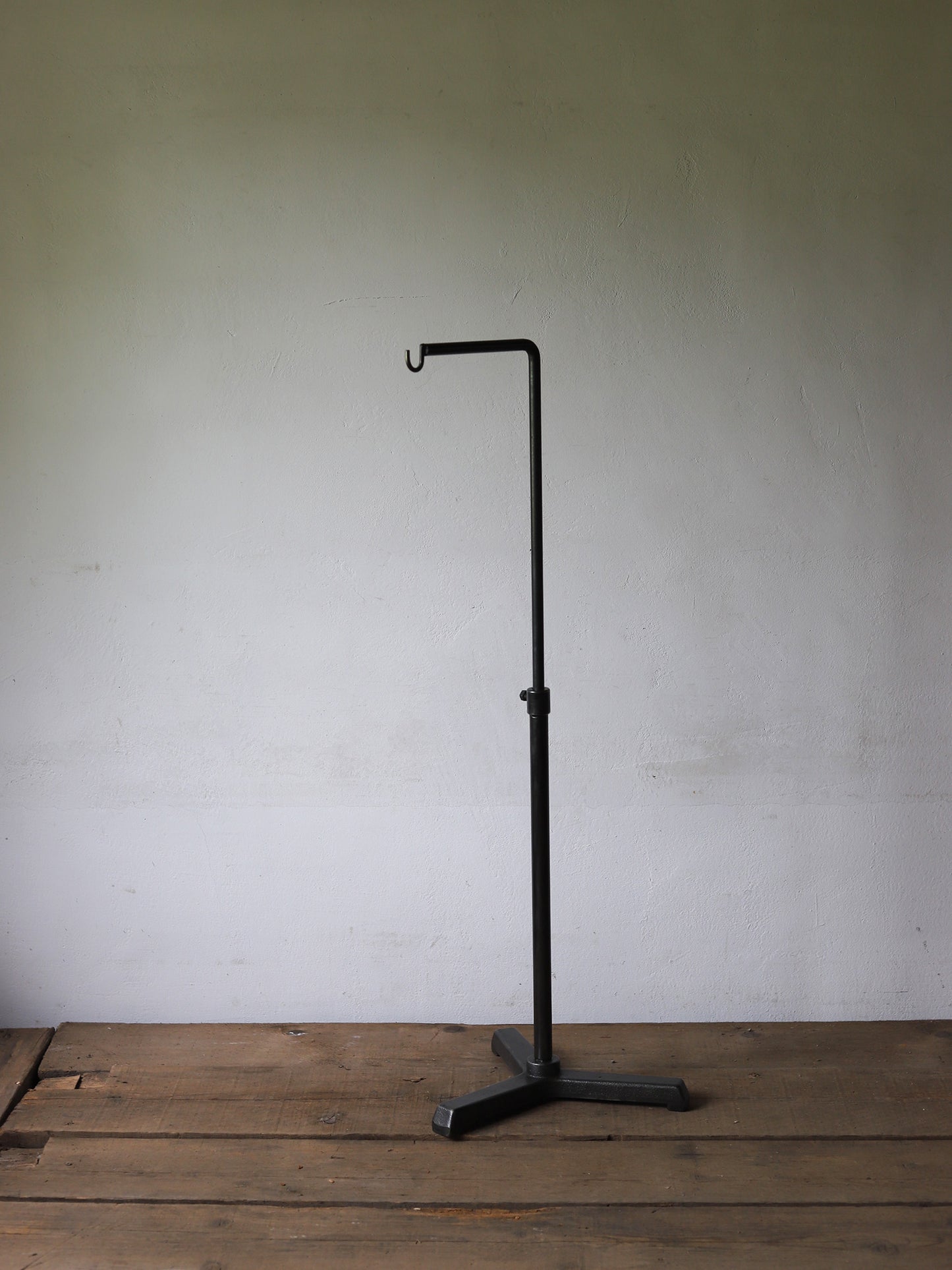 IRON STAND