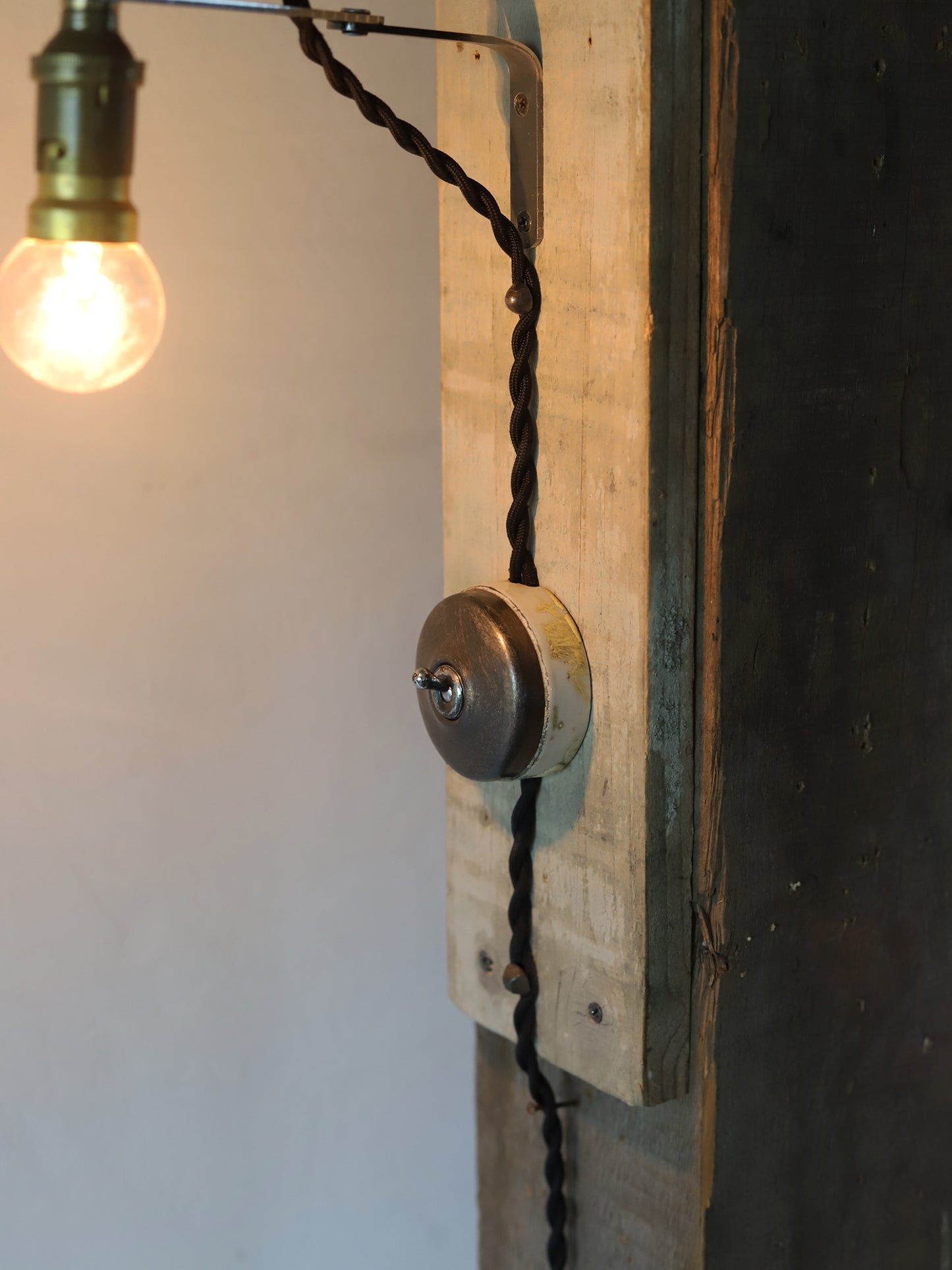 WALL LAMP with SWITCH