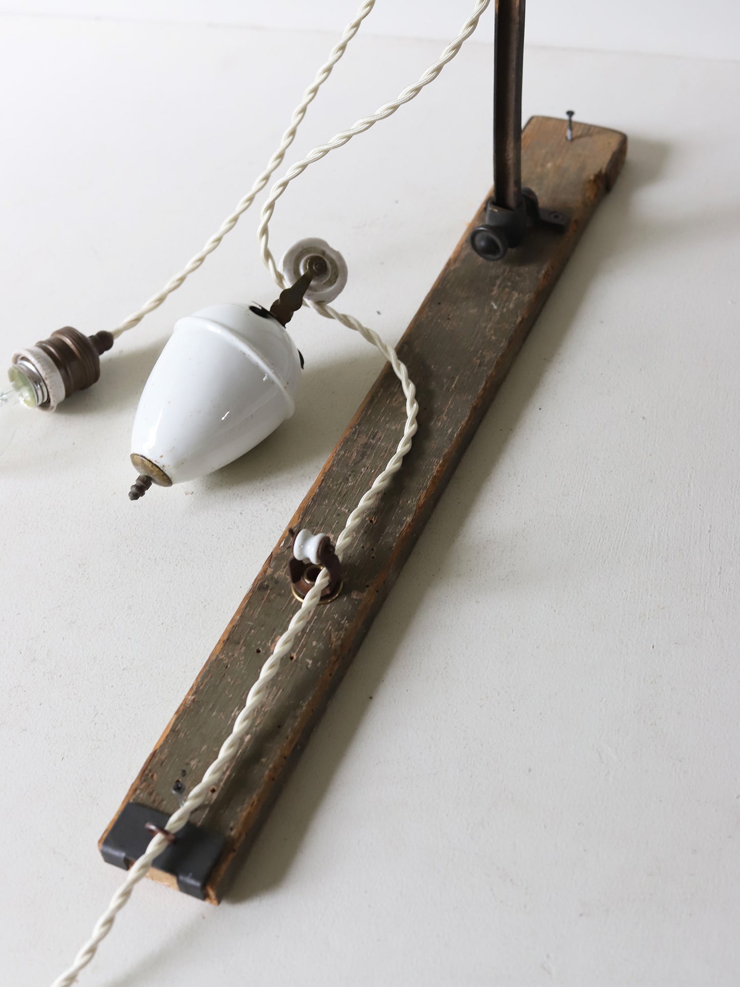 POTTERY LIFTING LAMP