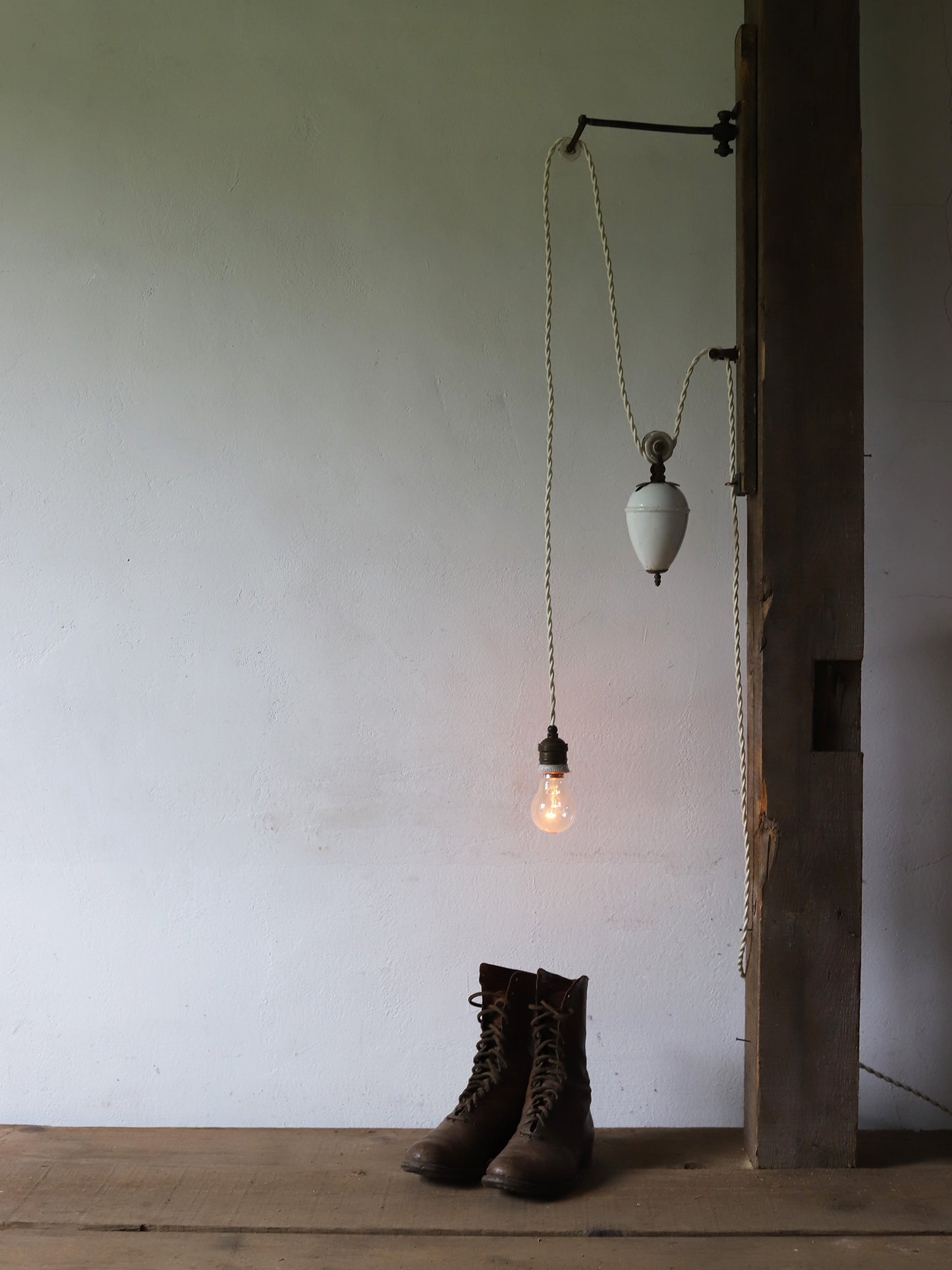 POTTERY LIFTING LAMP