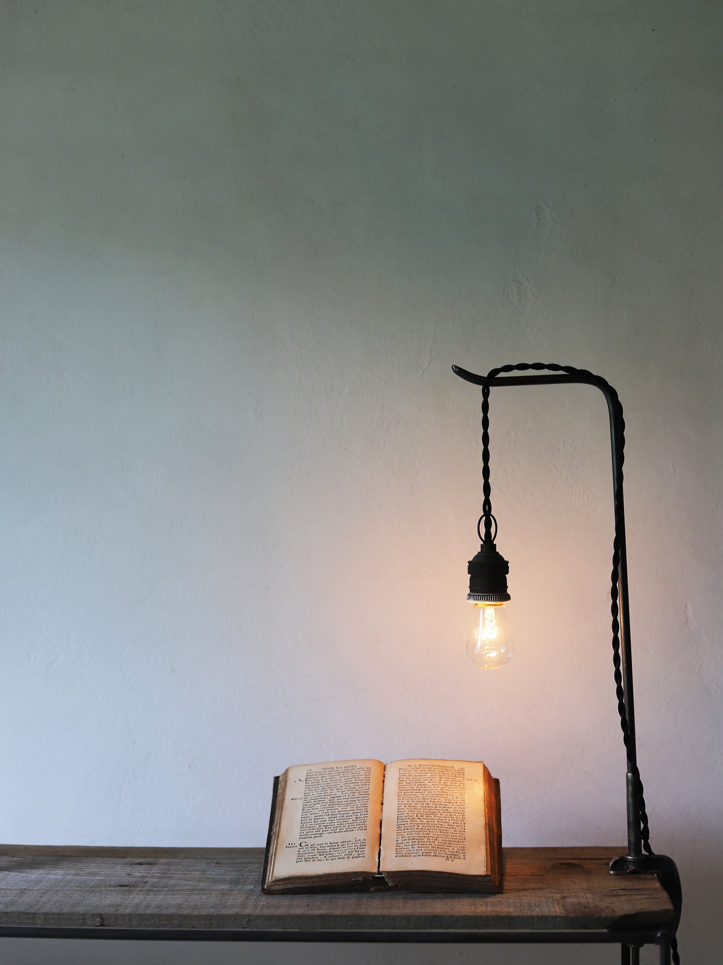 CLAMP LAMP