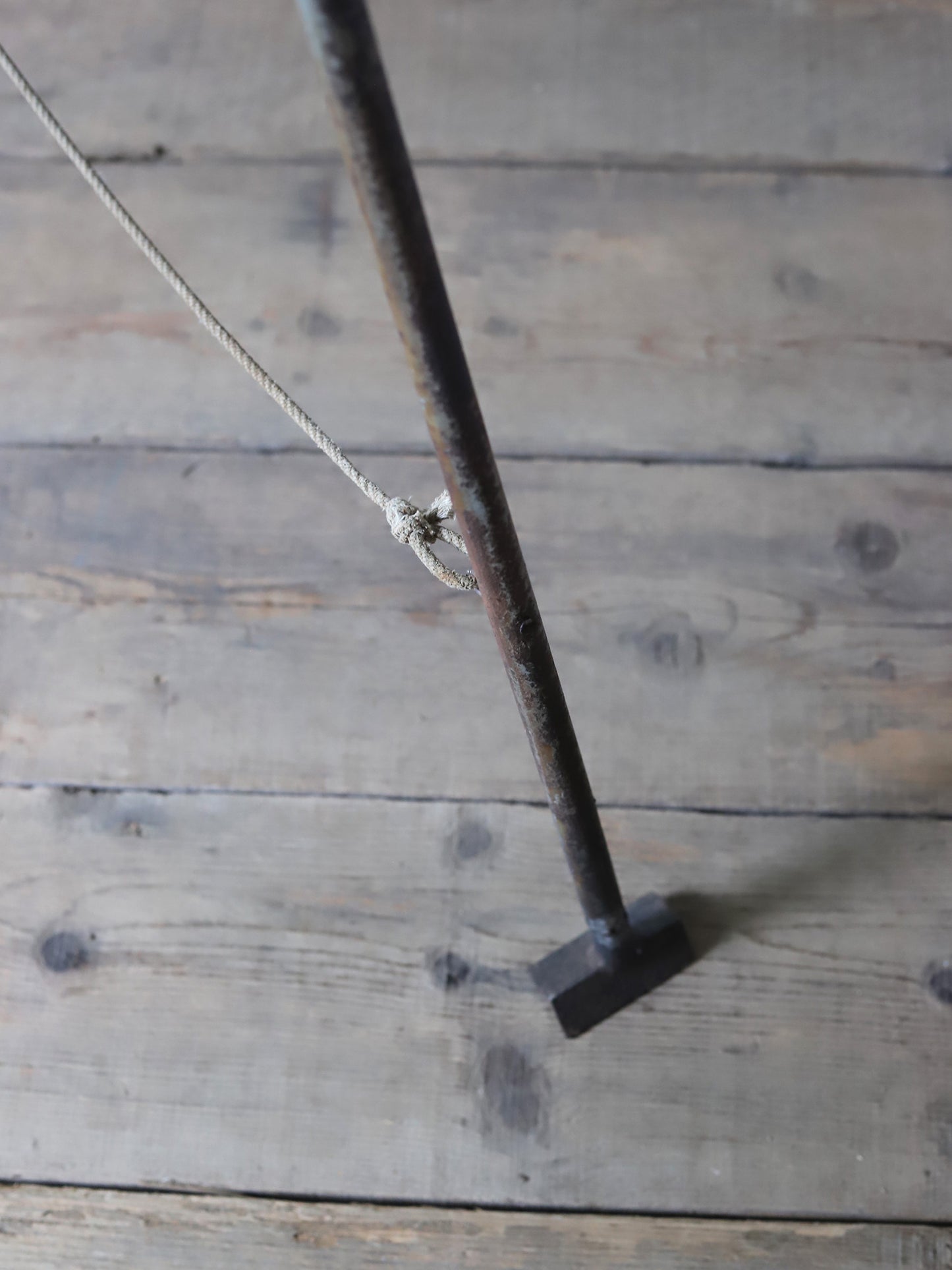 IRON STEPLADDER