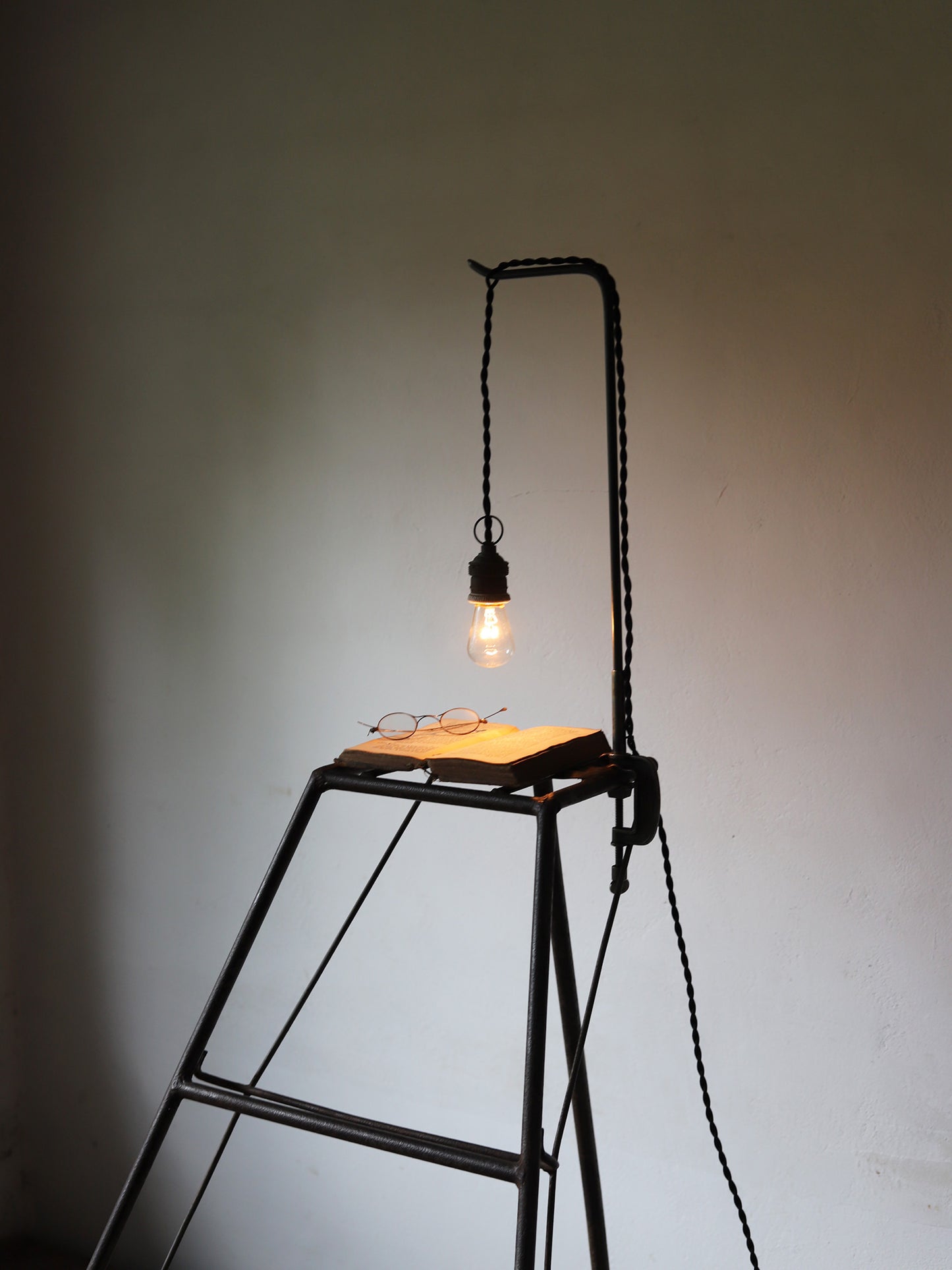 IRON STEPLADDER