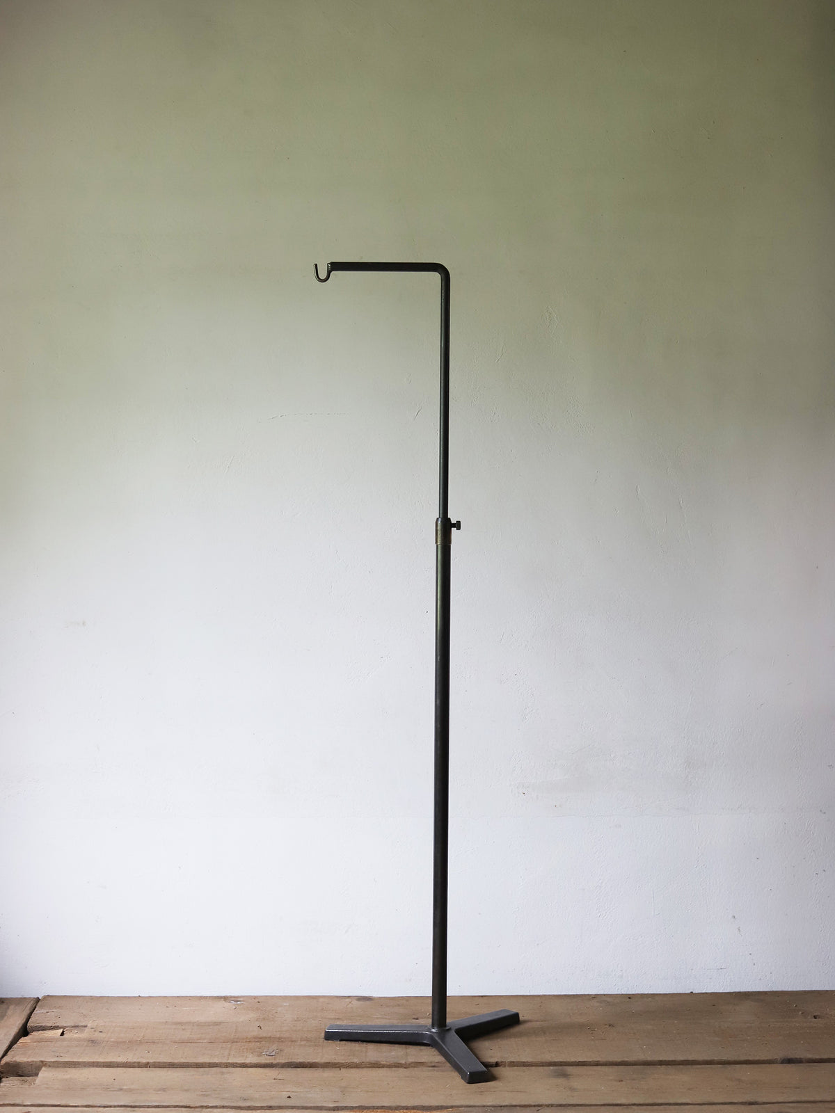 IRON STAND