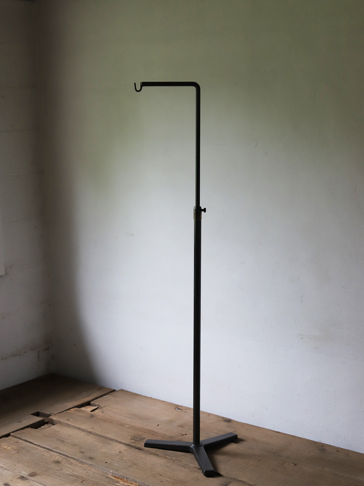 IRON STAND