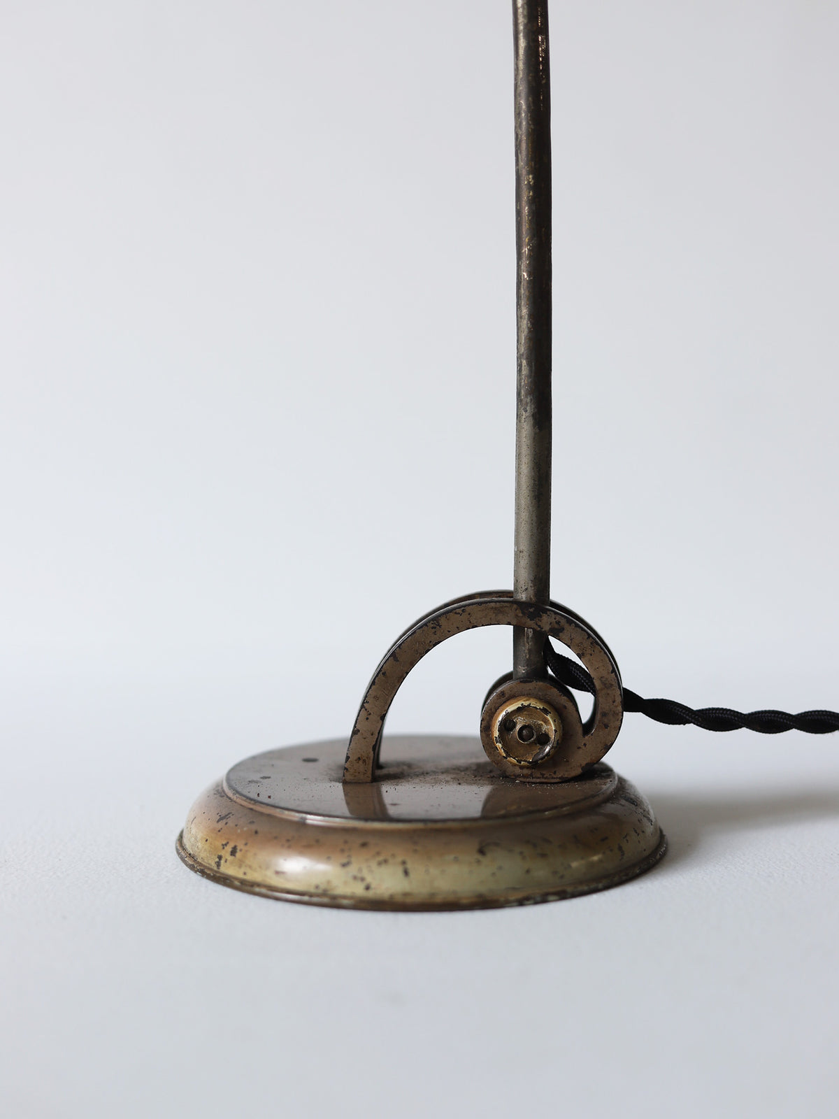 SWAN NECK LAMP