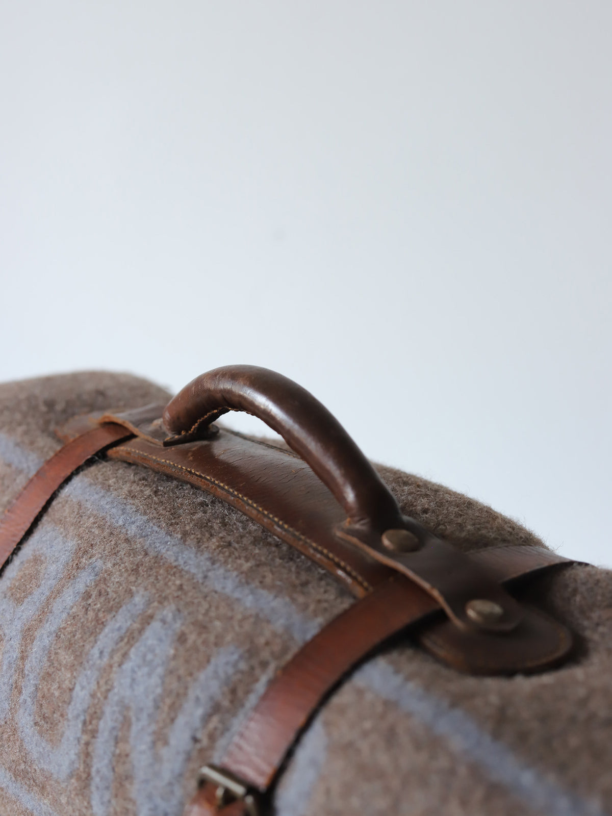 BLANKET with LEATHER BELT