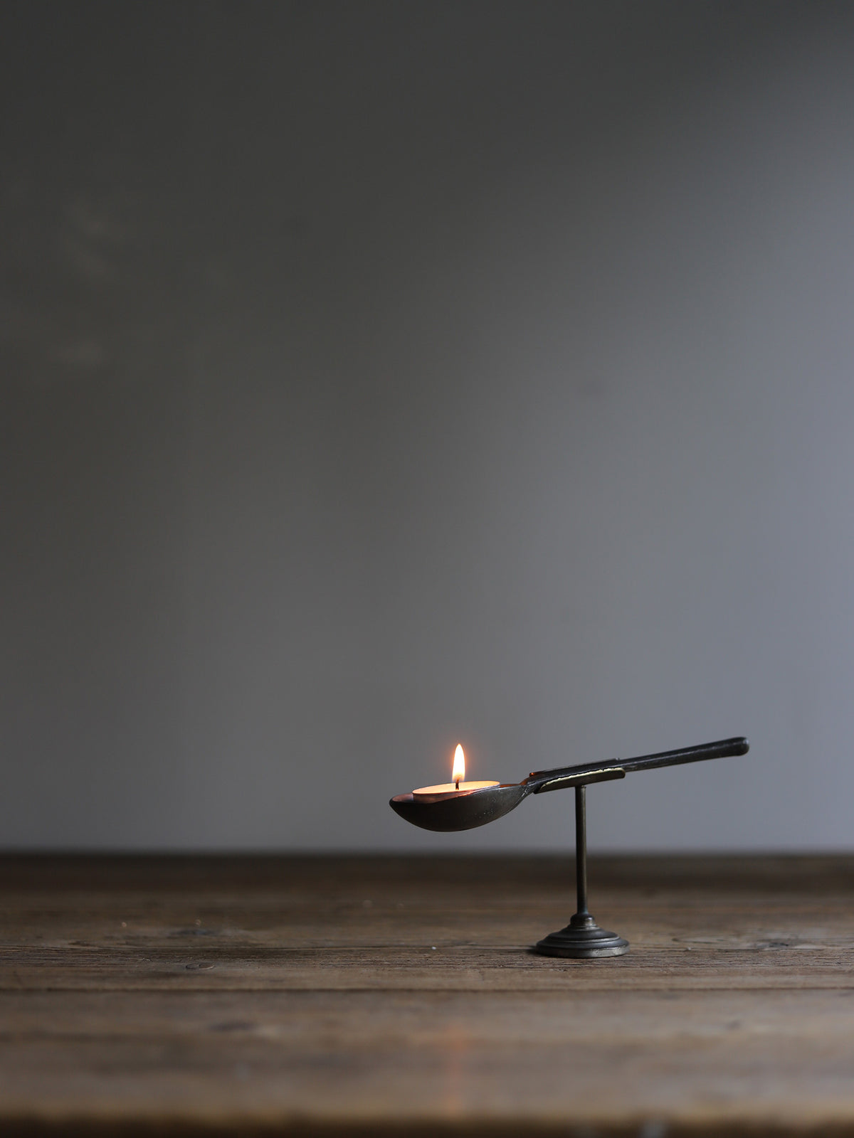 CANDLE STAND