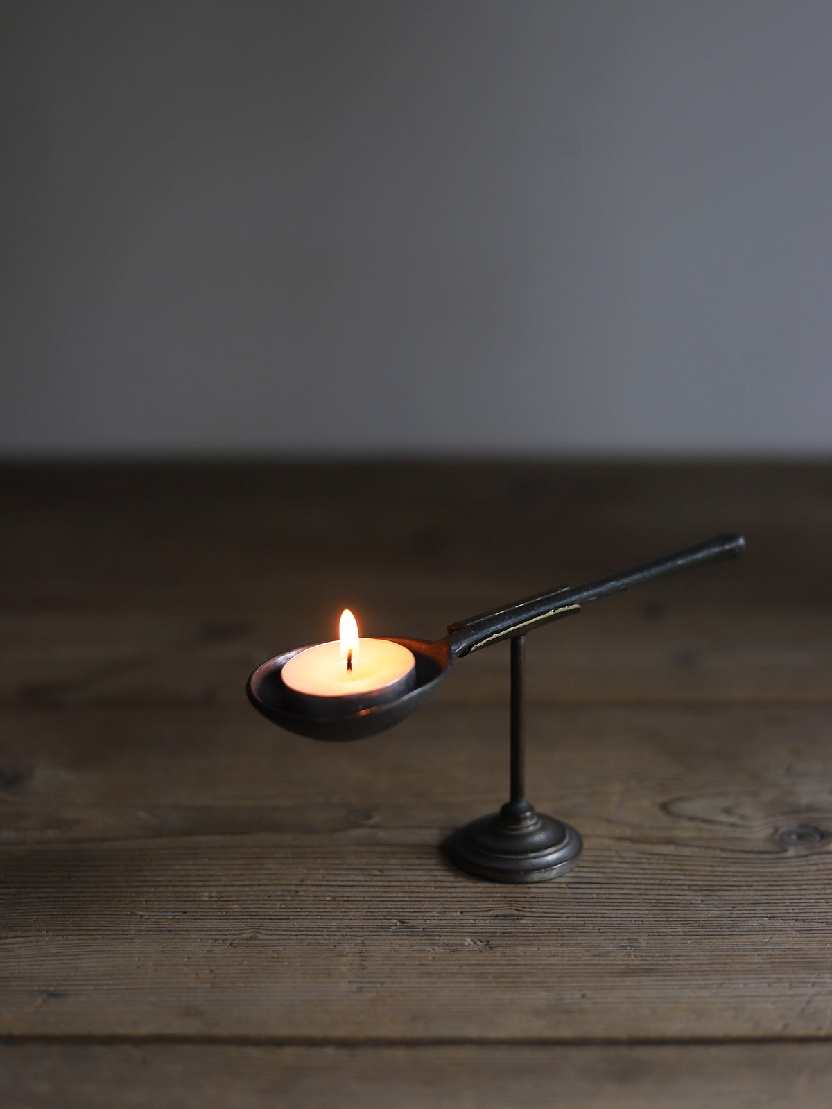 CANDLE STAND