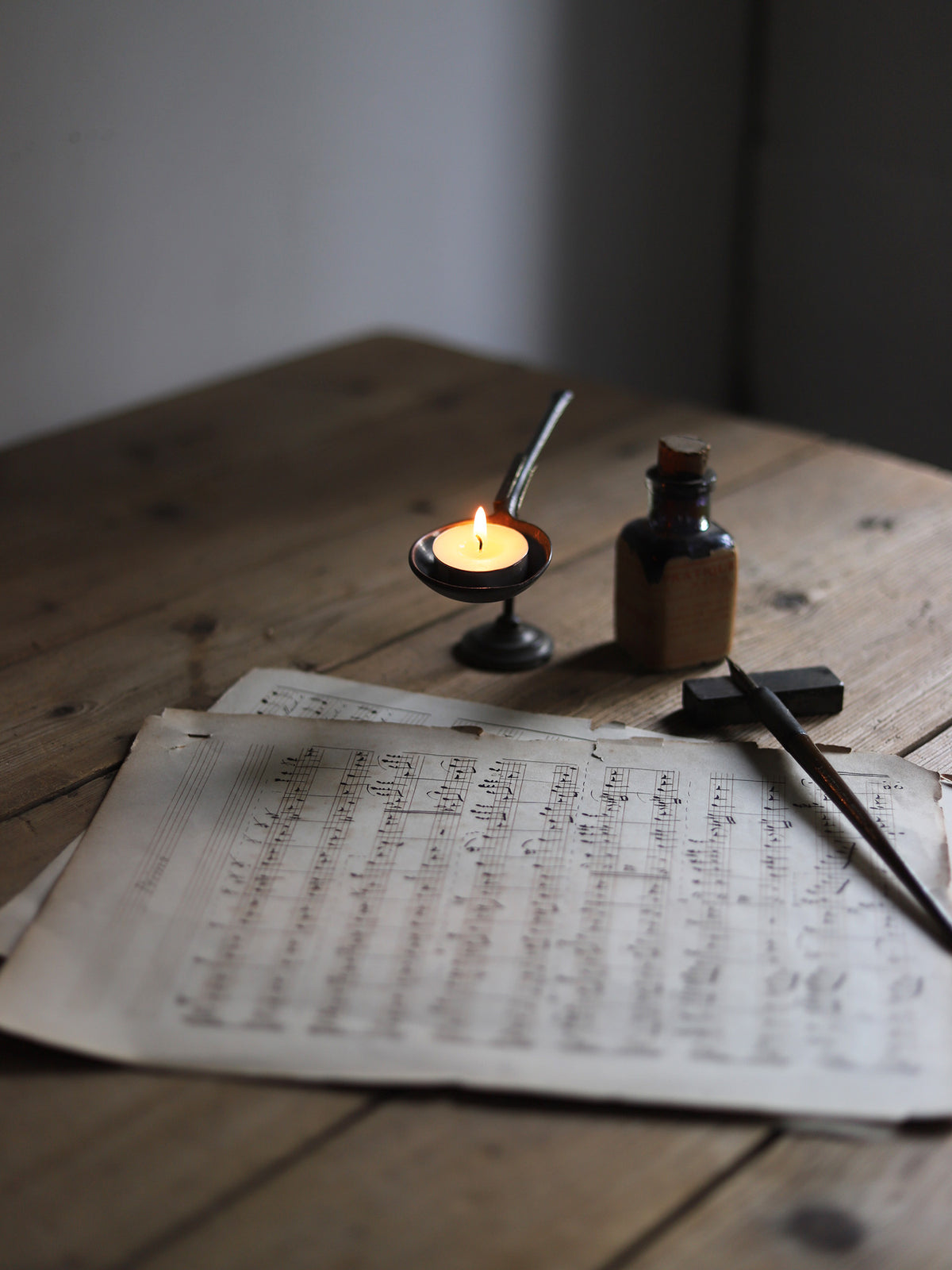 CANDLE STAND