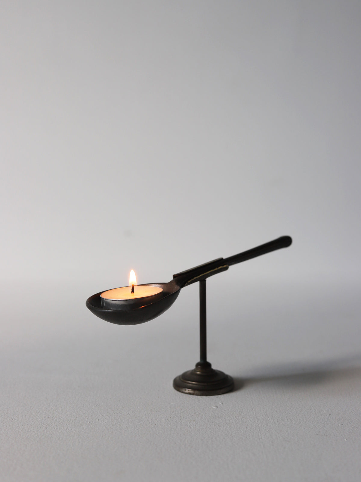 CANDLE STAND
