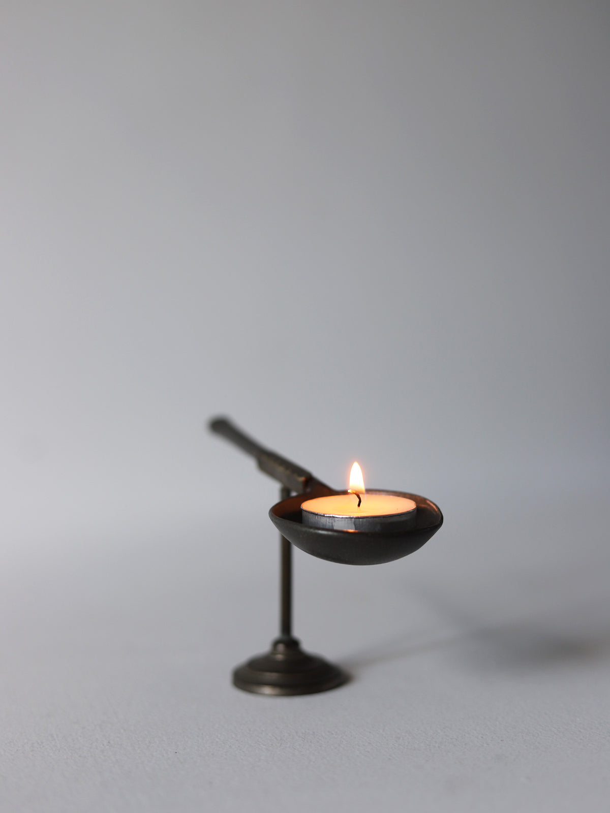 CANDLE STAND