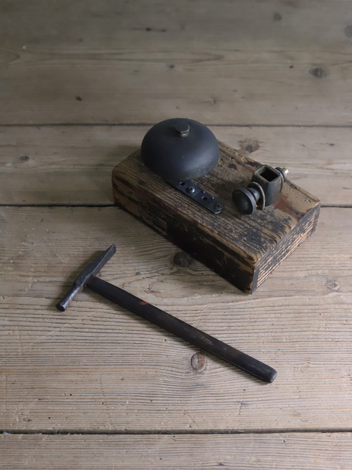 BELL