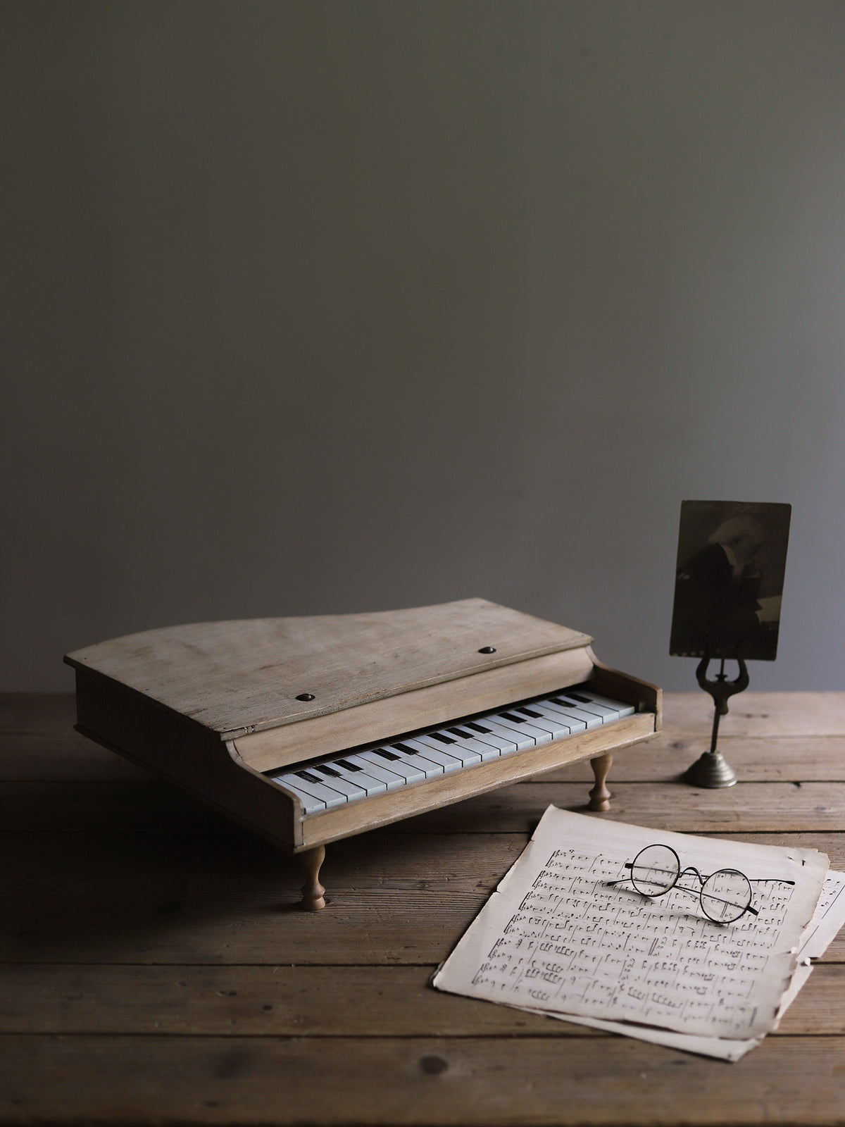 LITTLE PIANO