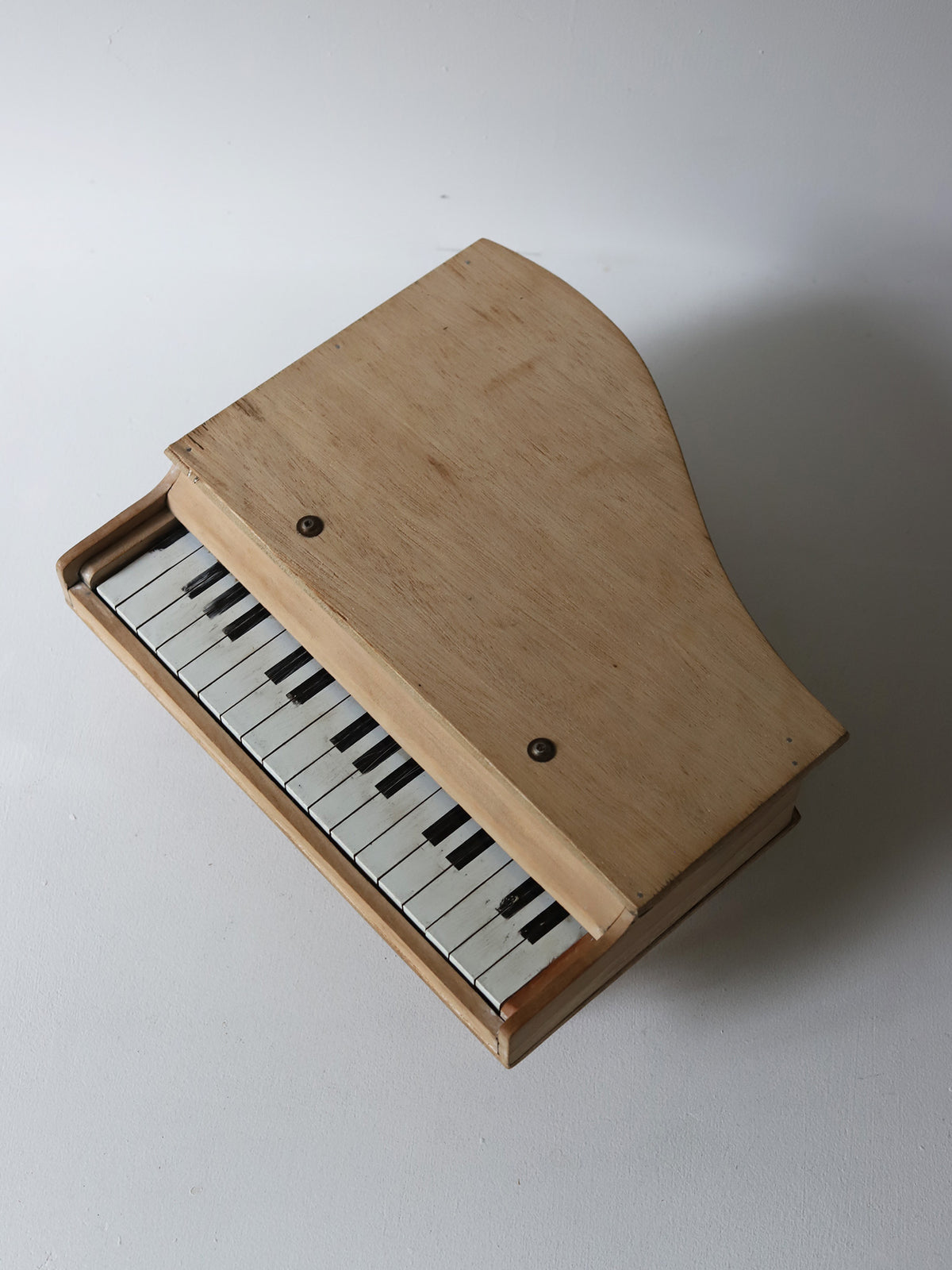 LITTLE PIANO