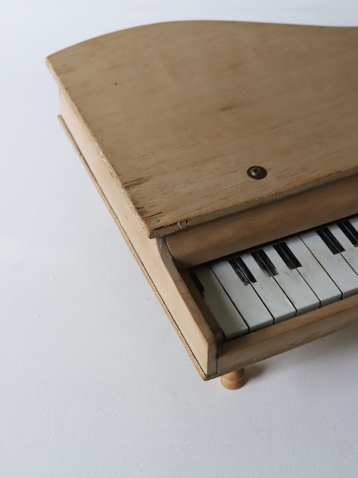 LITTLE PIANO